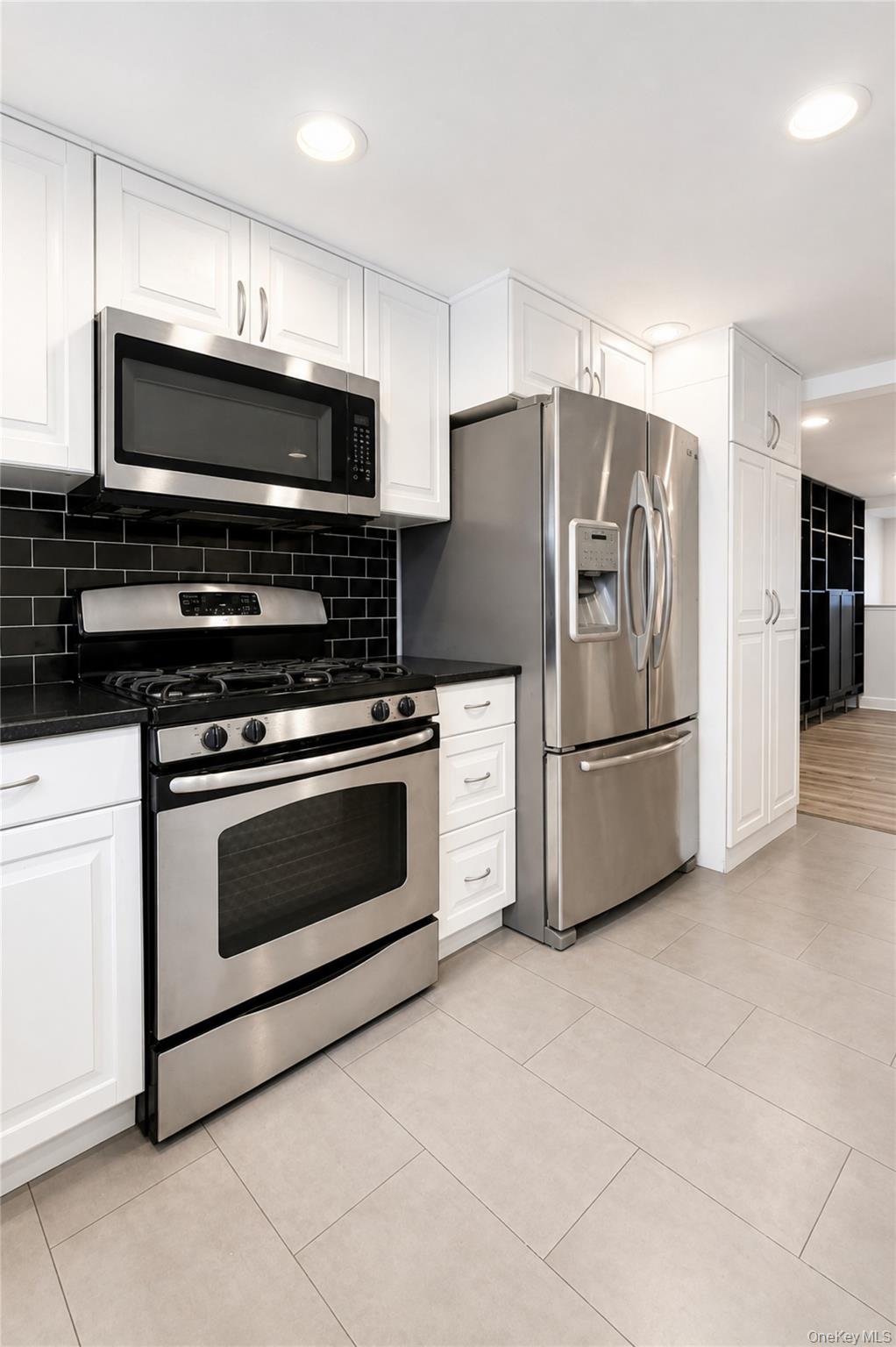 21-31 25th Road – For Sale photo 4
