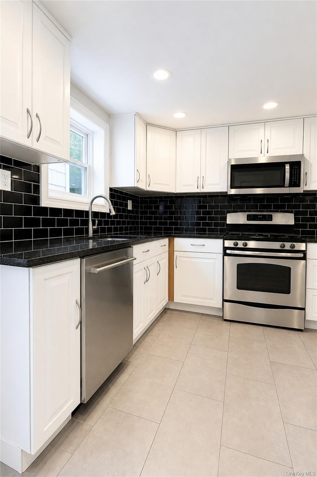 21-31 25th Road – For Sale photo 3