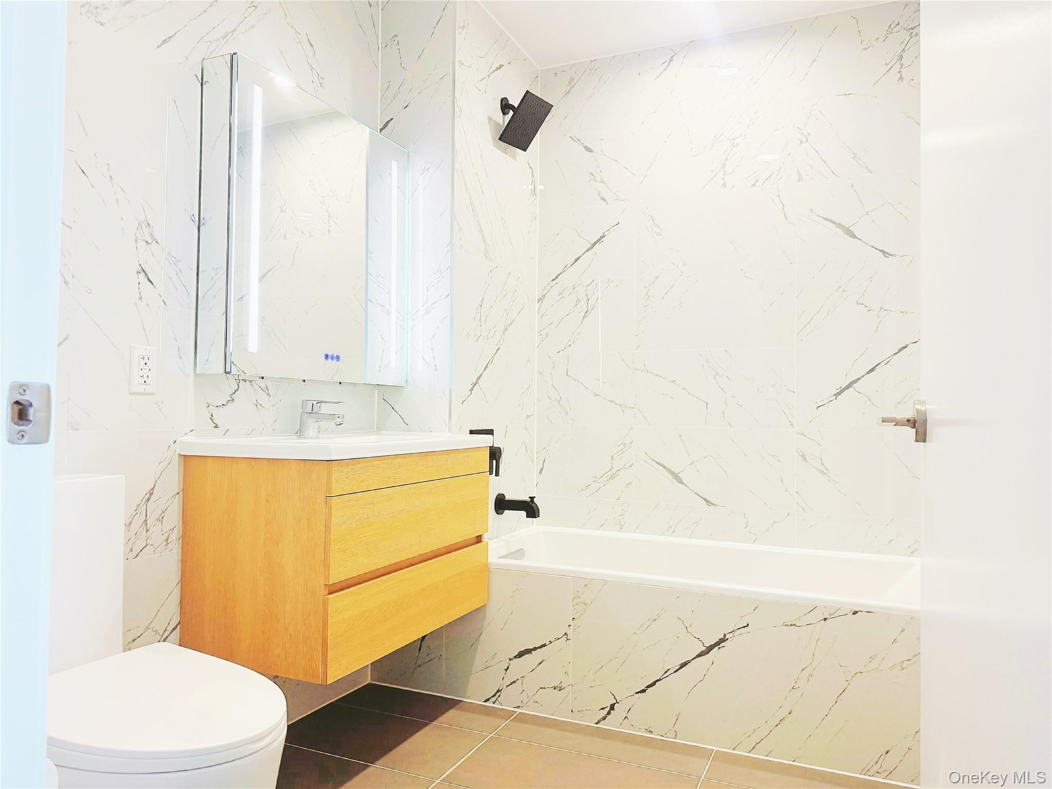 150-02 Northern Boulevard, Unit 4G photo 6