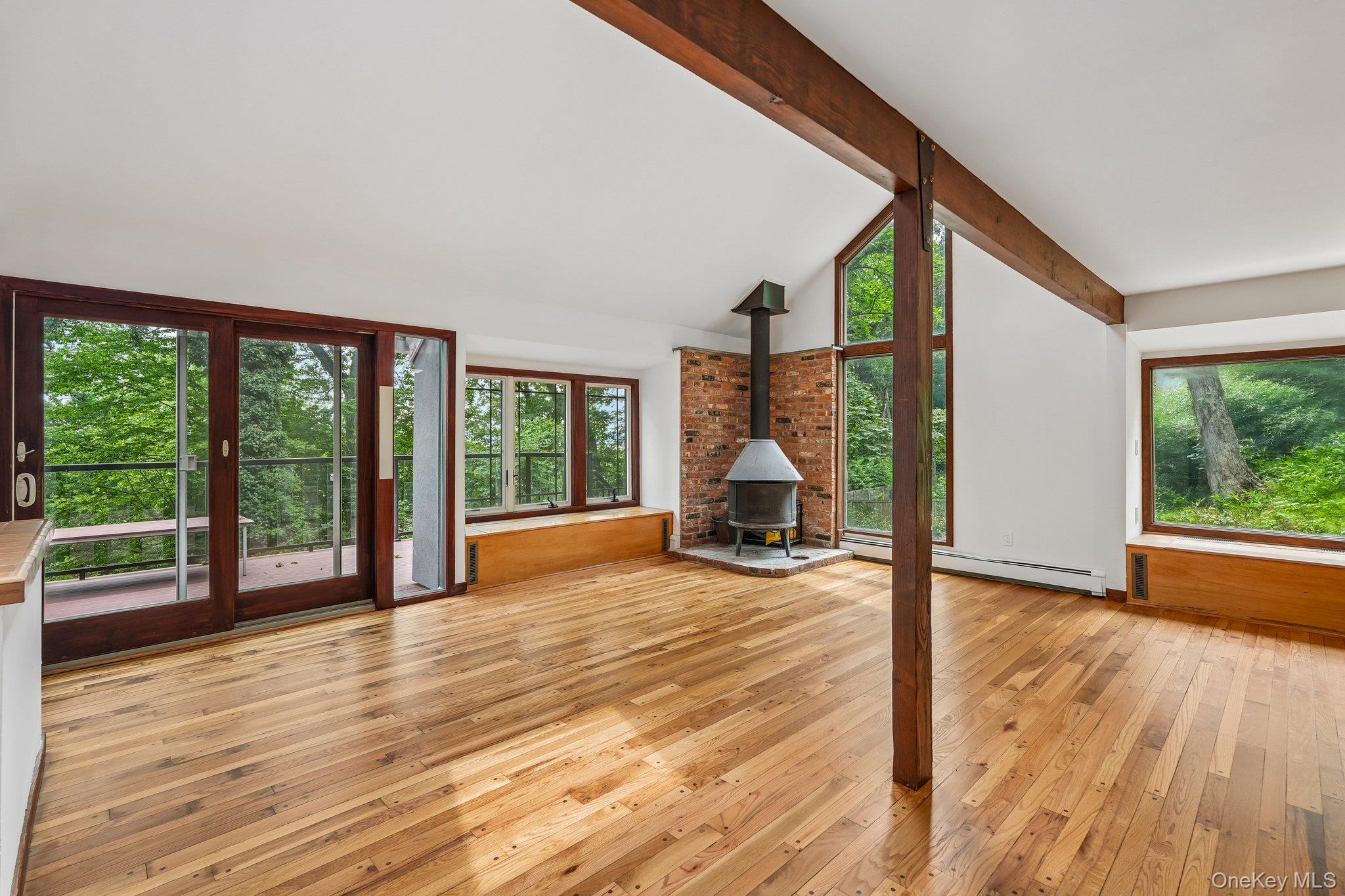 736 Route 9W S – For Sale photo 9