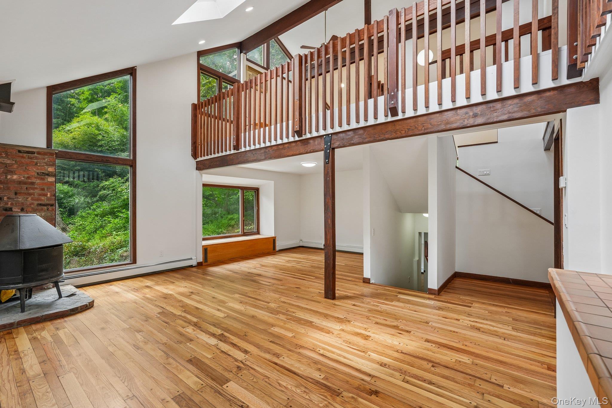 736 Route 9W S – For Sale photo 10