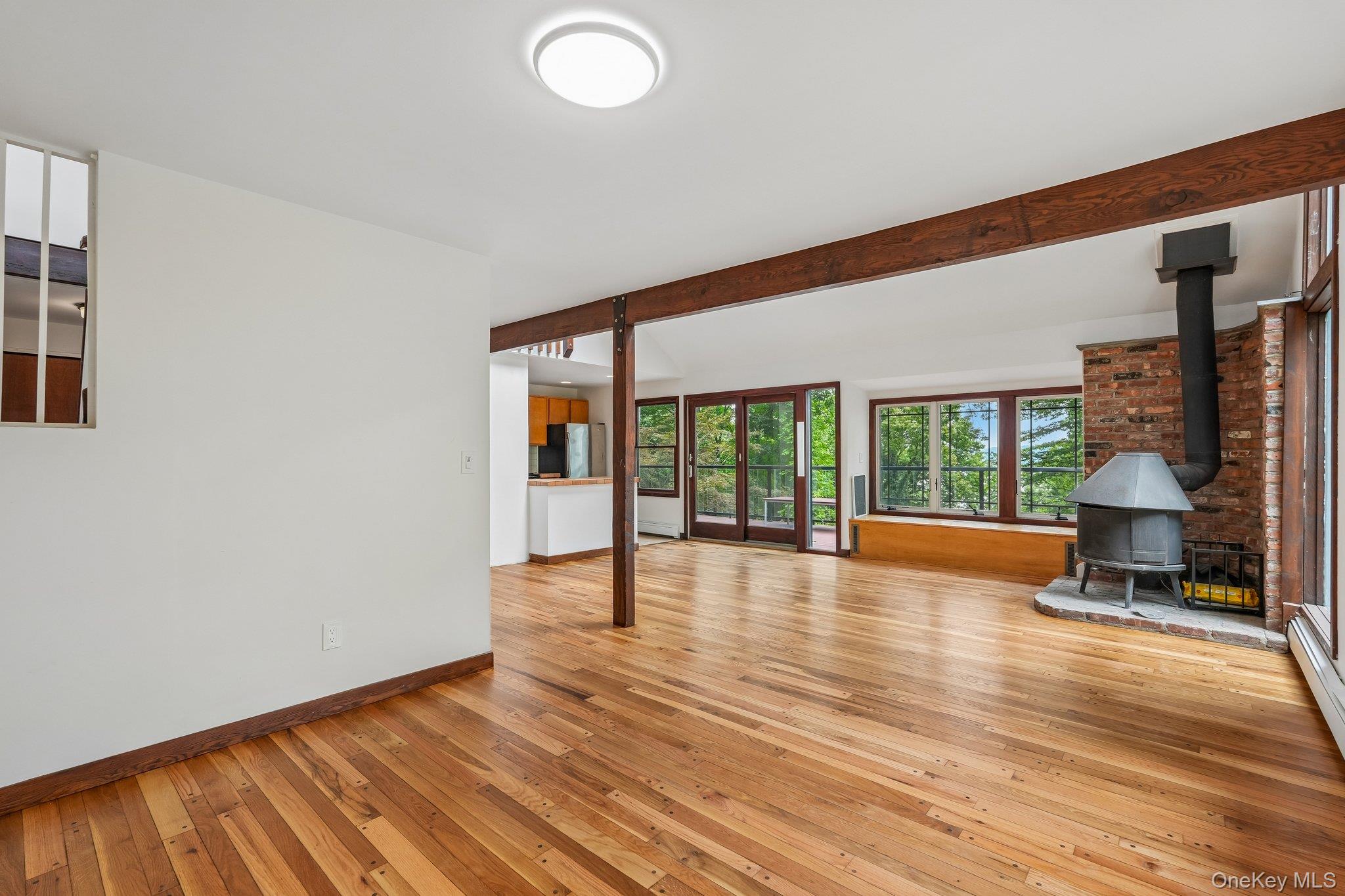 736 Route 9W S – For Sale photo 12