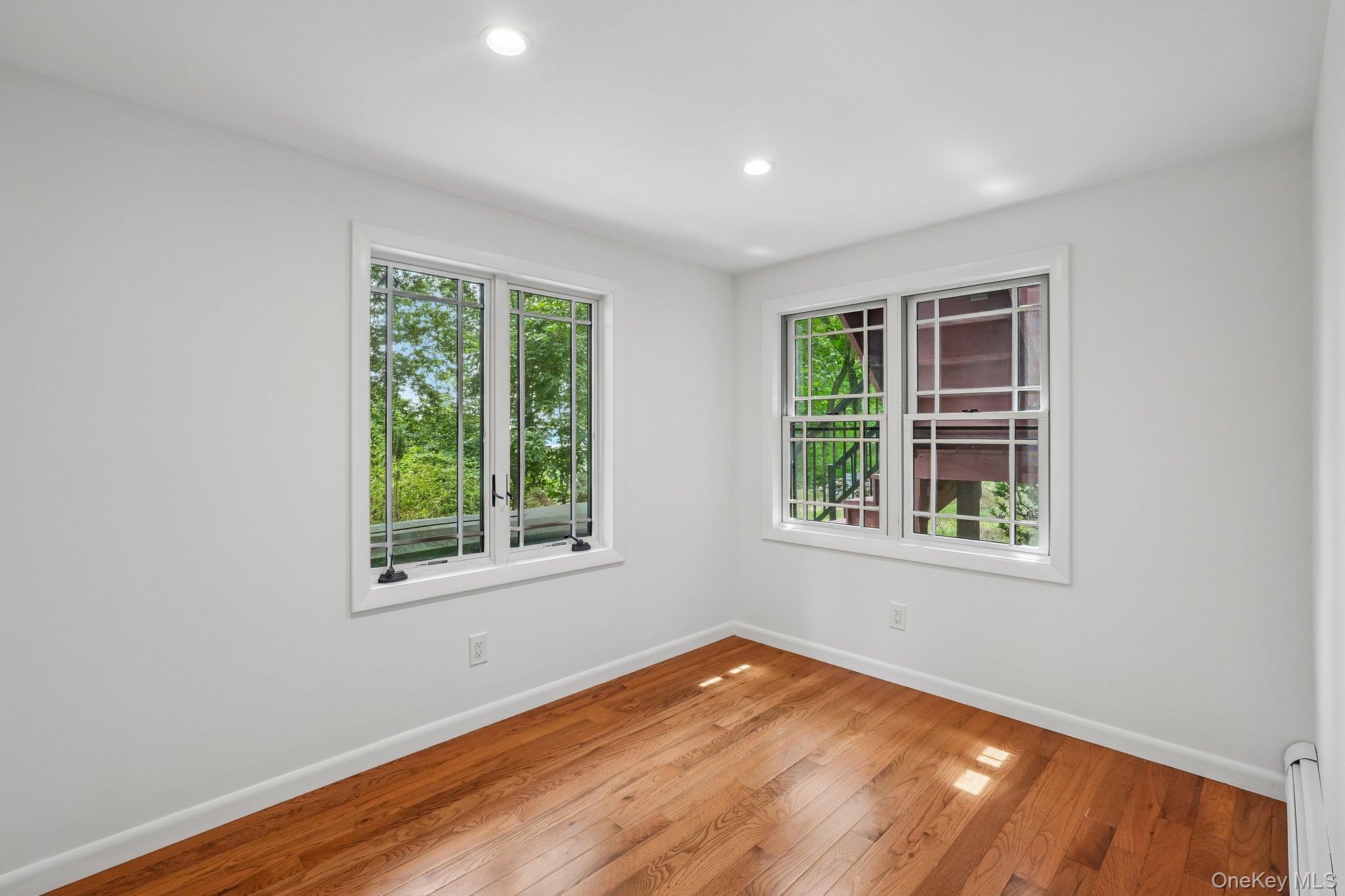 736 Route 9W S – For Sale photo 31