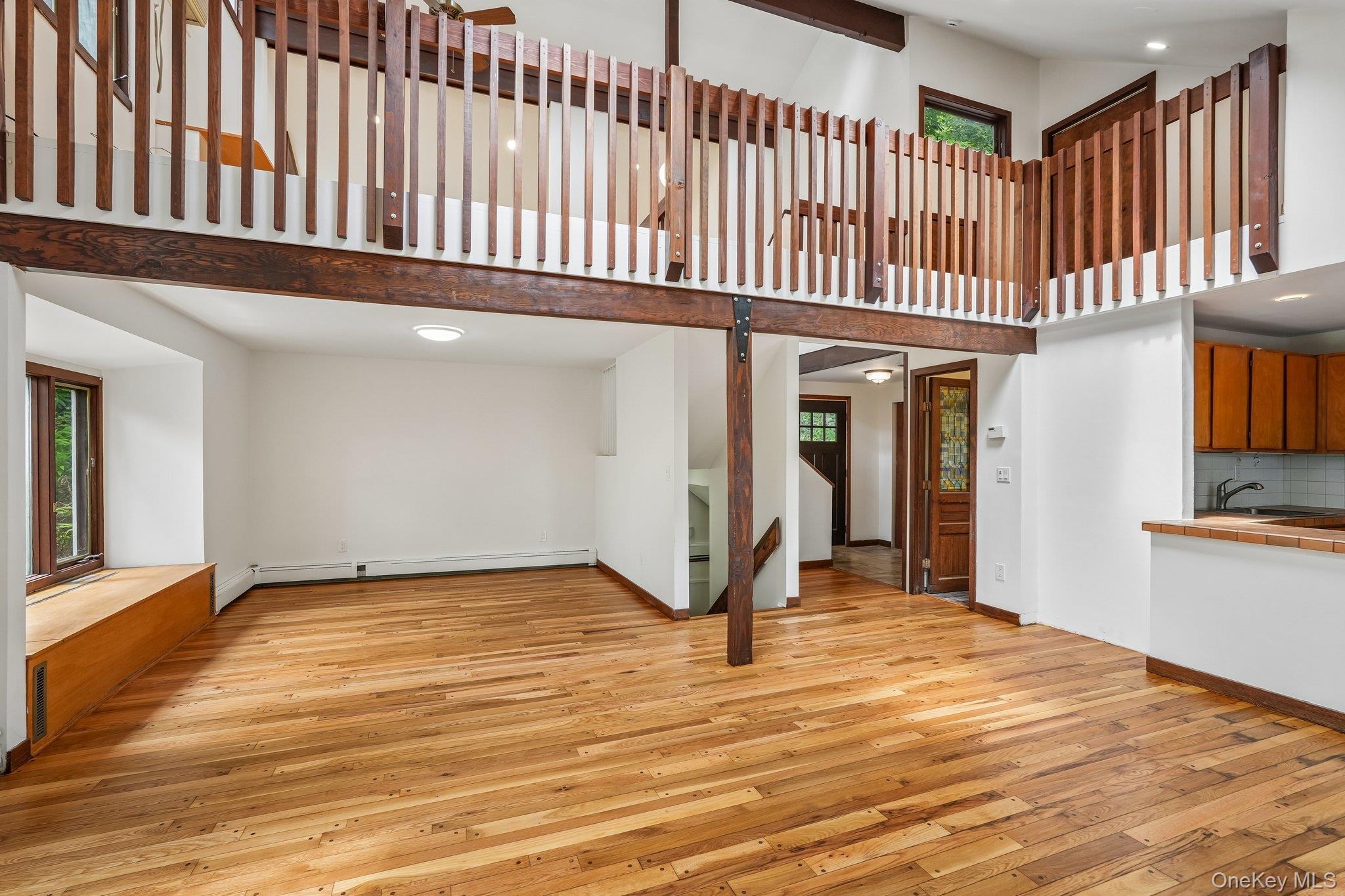 736 Route 9W S – For Sale photo 8