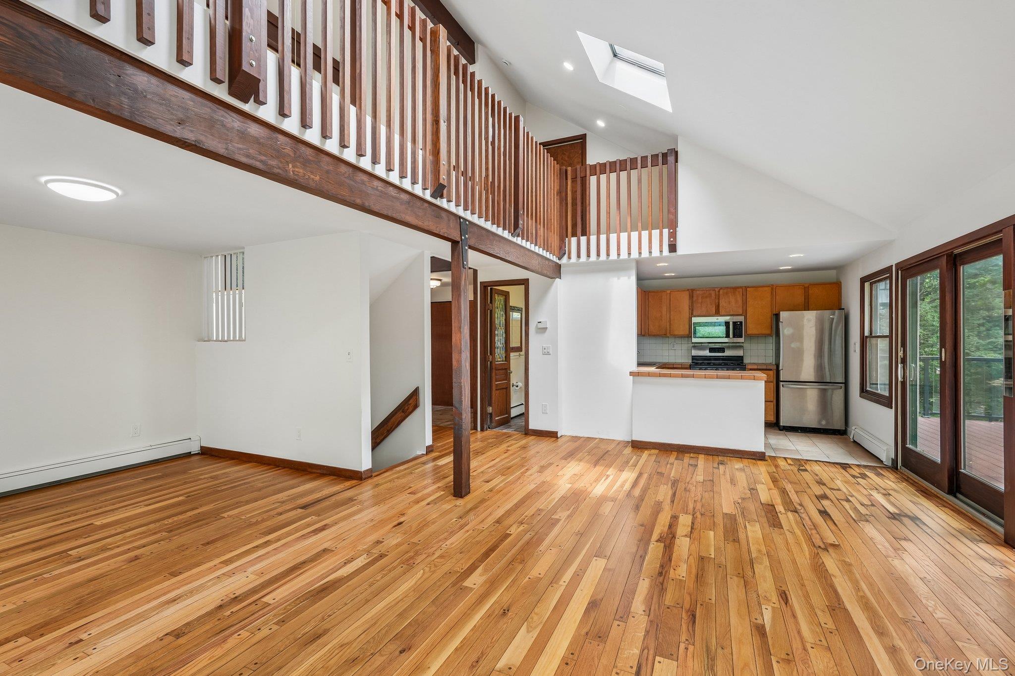 736 Route 9W S – For Sale photo 11