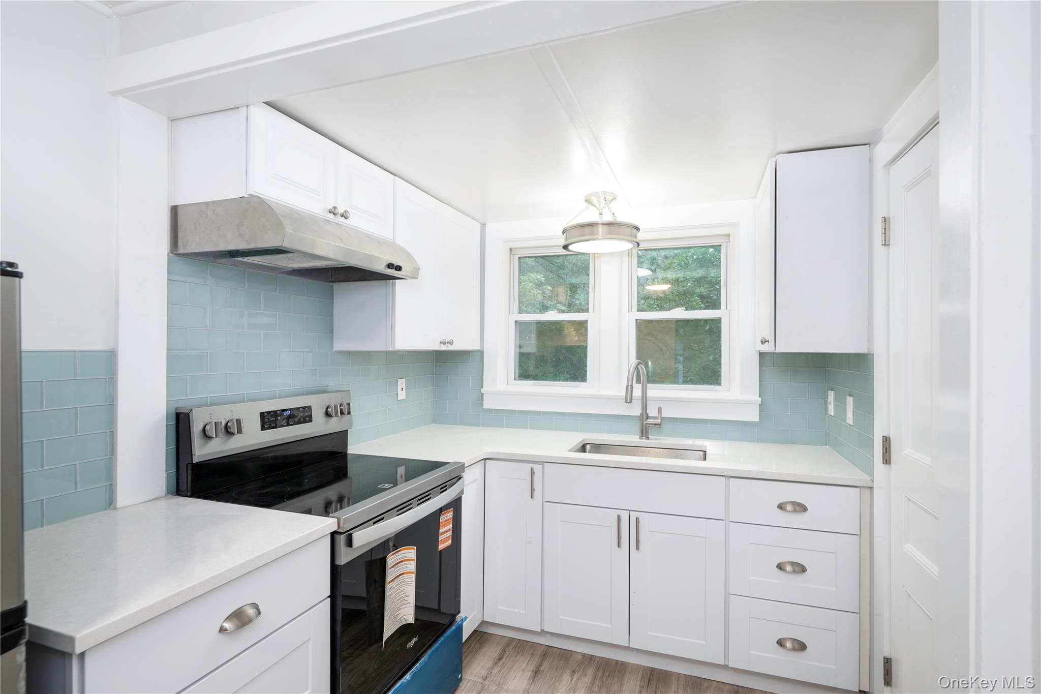 4 Main Street, Unit 3 photo 4