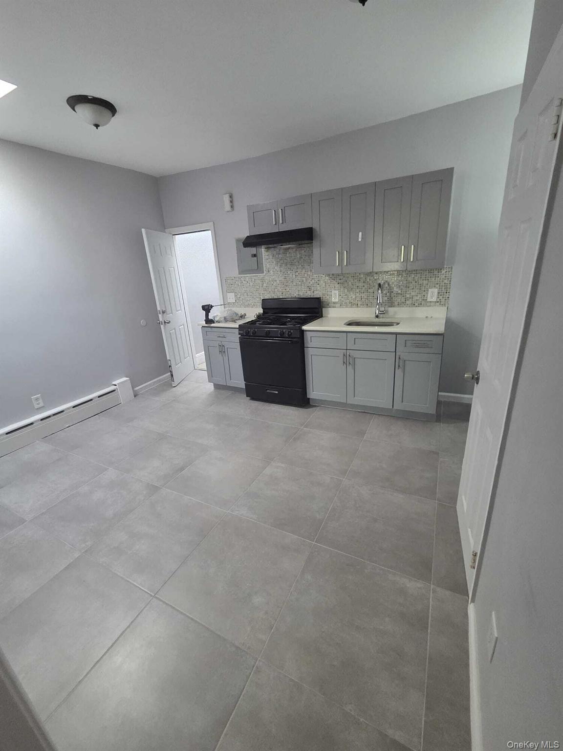 18709 Linden Boulevard – For Sale photo 8