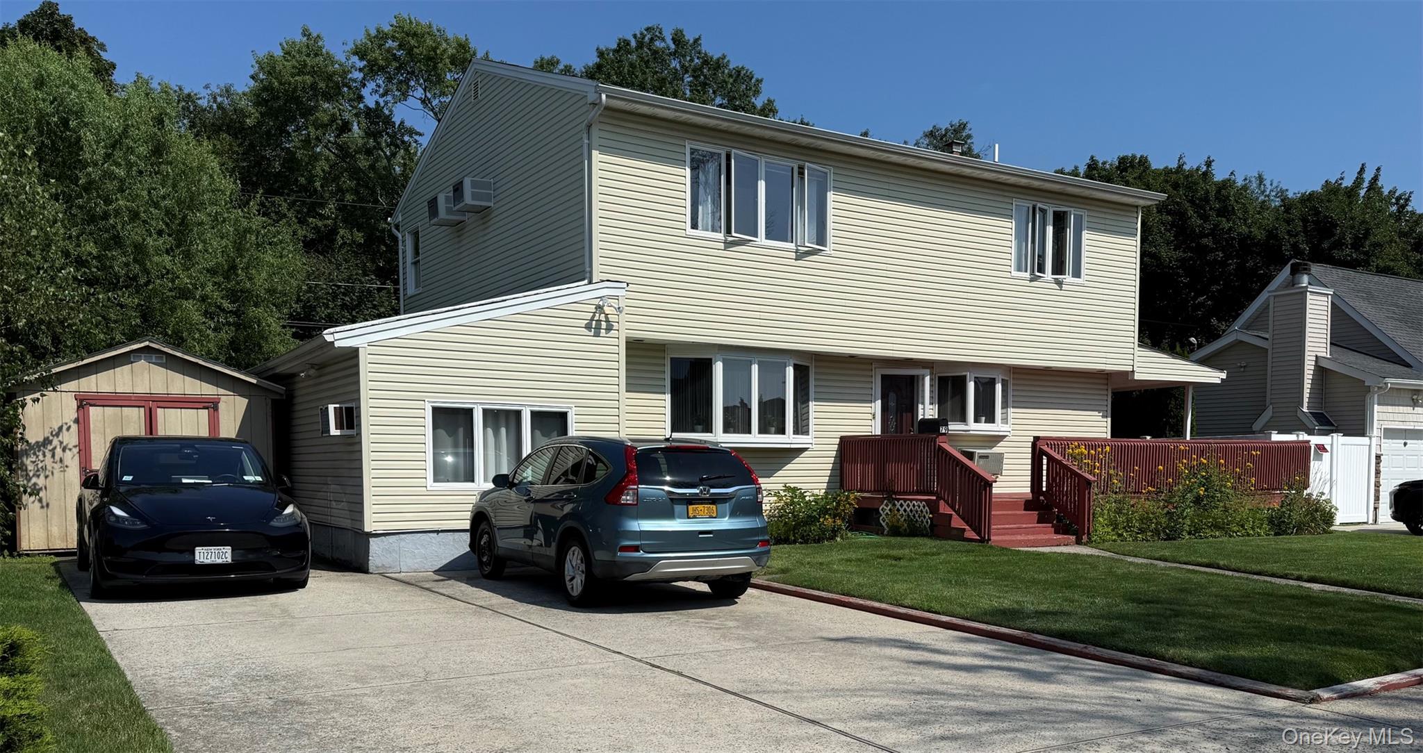 79 Elizabeth Drive – For Sale photo 2
