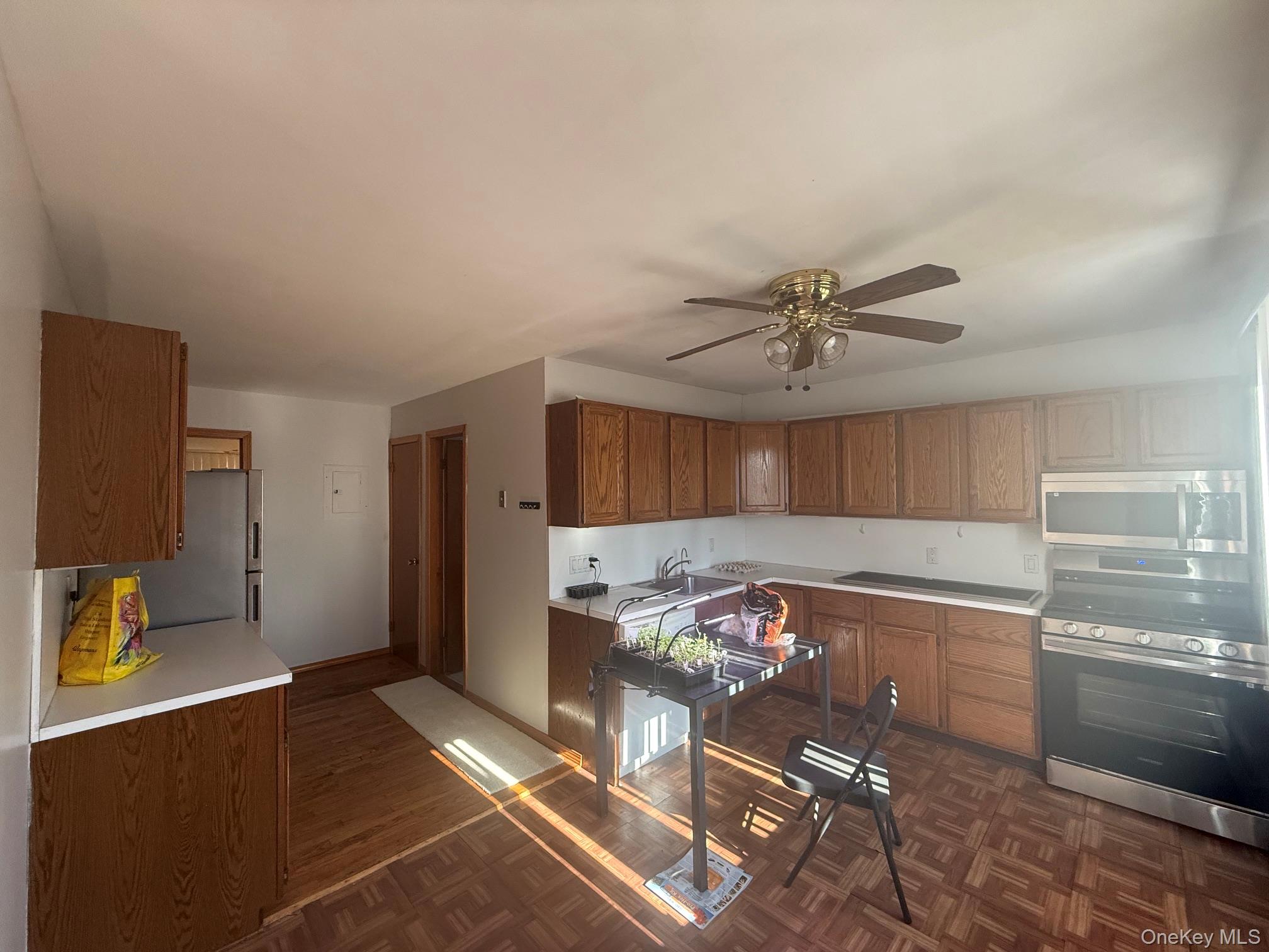 79 Elizabeth Drive – For Sale photo 15
