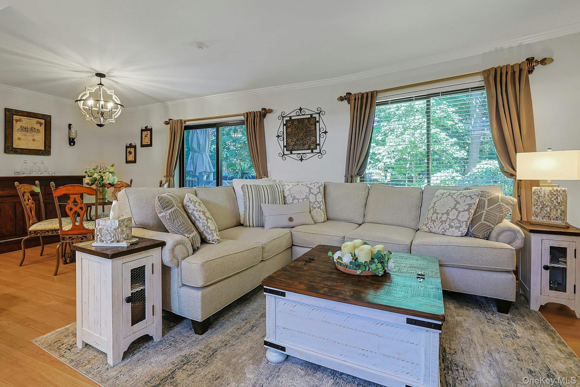 279 Treetop Circle – For Sale photo 7