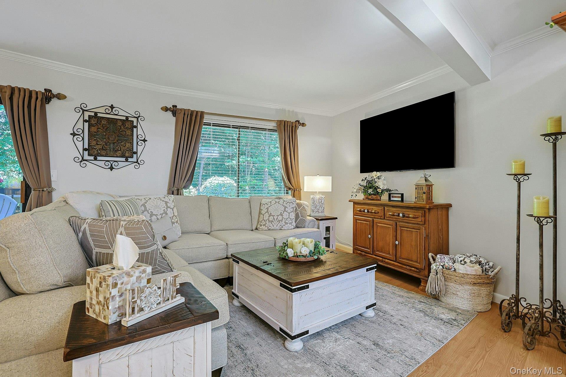 279 Treetop Circle – For Sale photo 6