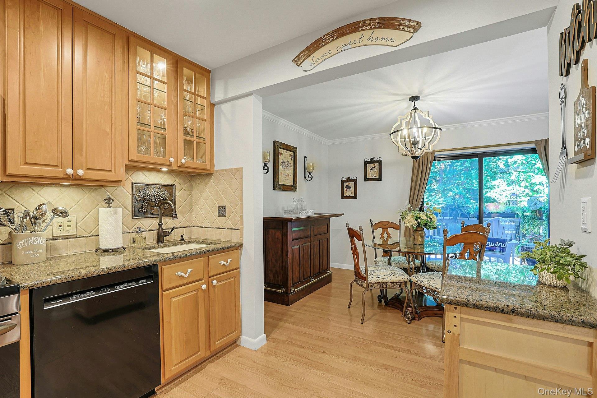 279 Treetop Circle – For Sale photo 16