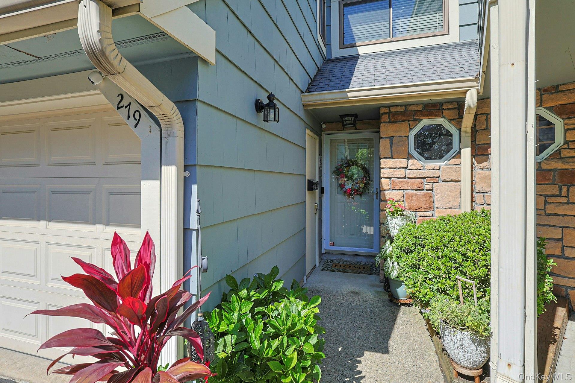279 Treetop Circle – For Sale photo 2