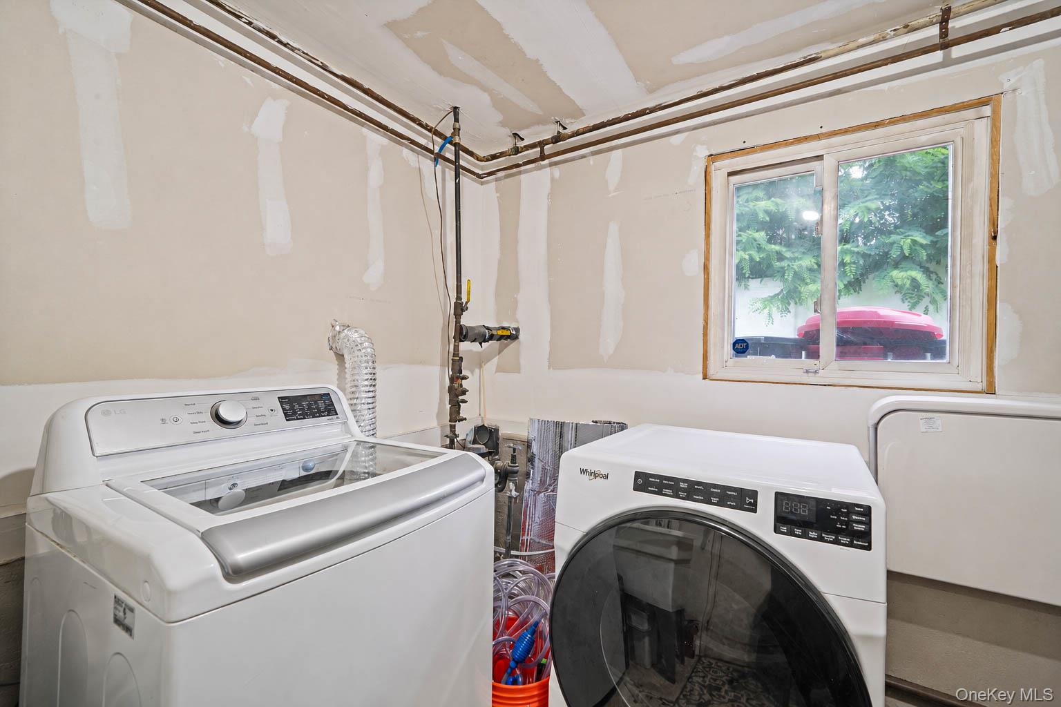 2275 Hynes Place – For Sale photo 29