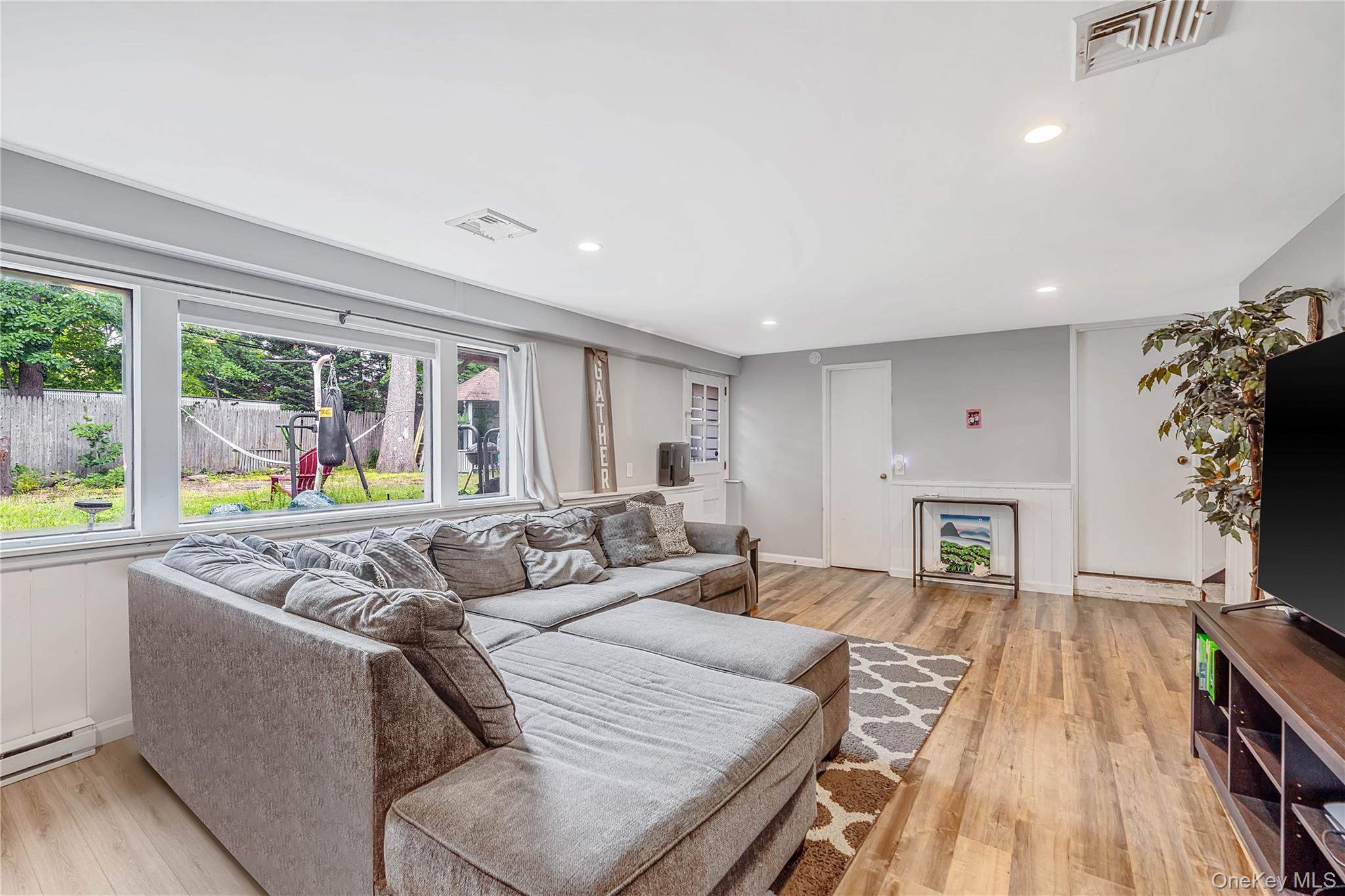 2275 Hynes Place – For Sale photo 16