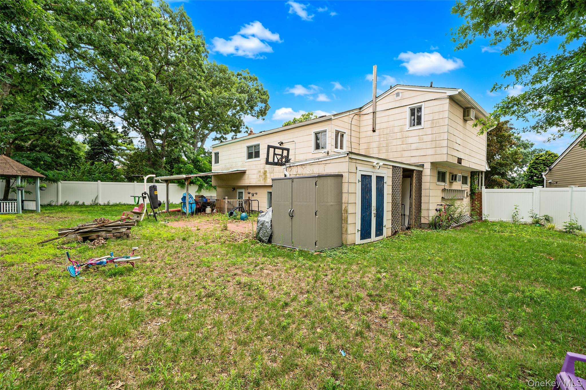 2275 Hynes Place – For Sale photo 34