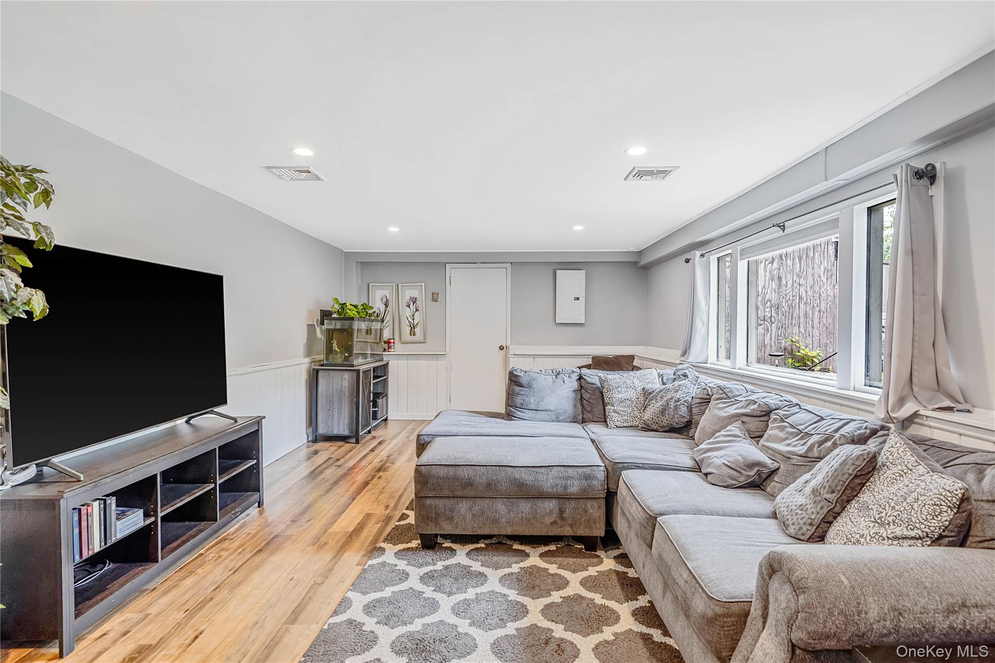 2275 Hynes Place – For Sale photo 15