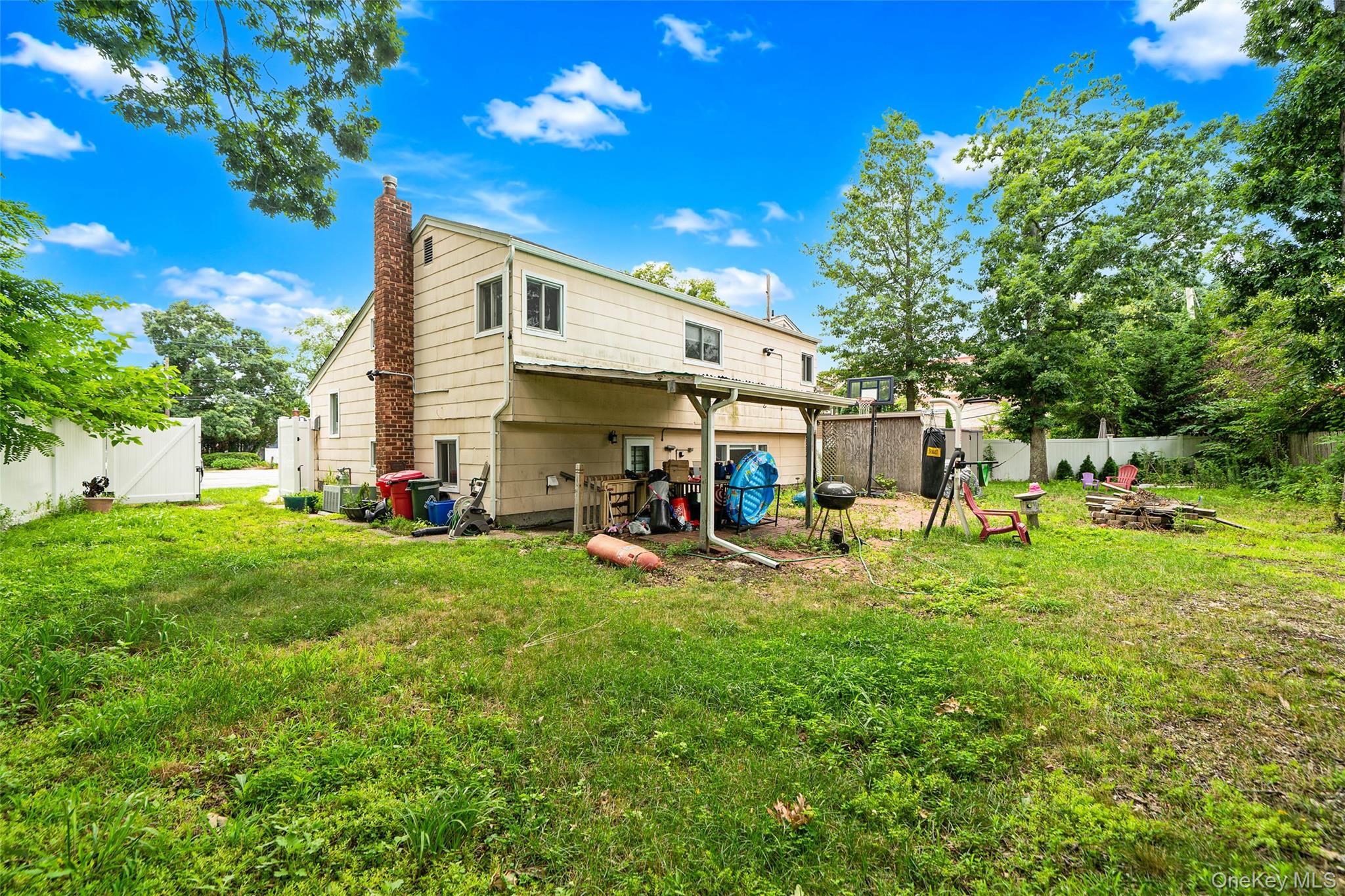 2275 Hynes Place – For Sale photo 36