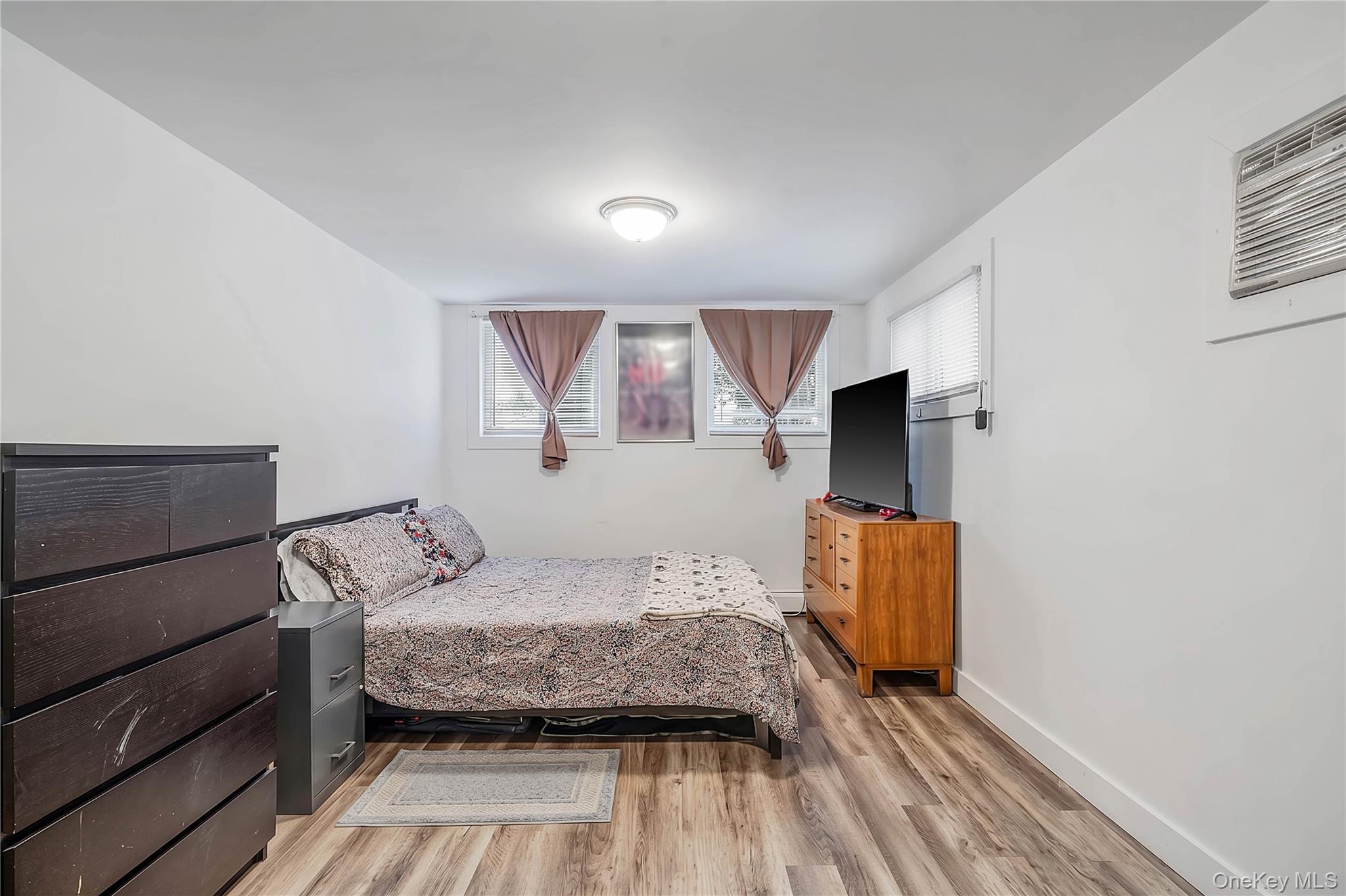 2275 Hynes Place – For Sale photo 17