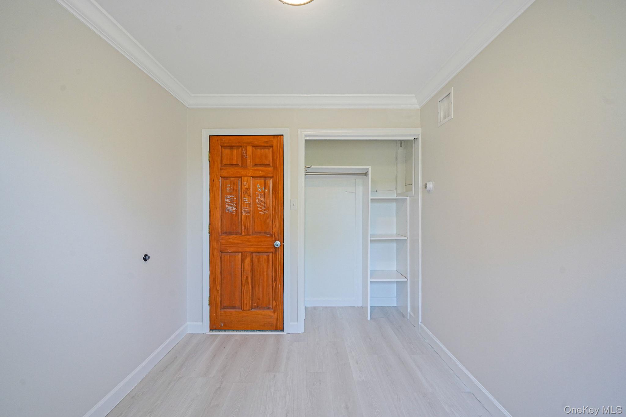 1072 Hicksville Road – For Rent photo 7