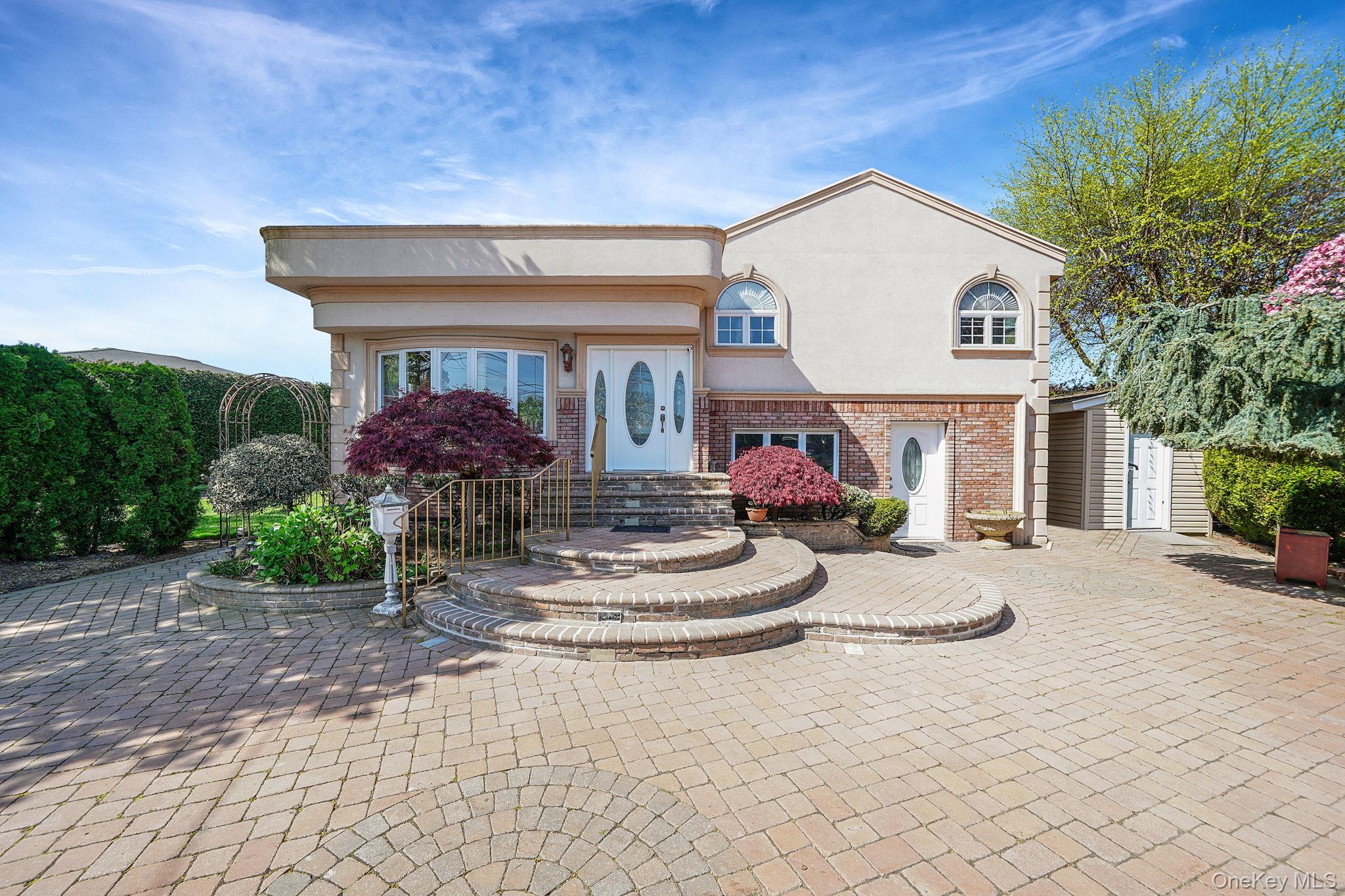 1072 Hicksville Road – For Rent