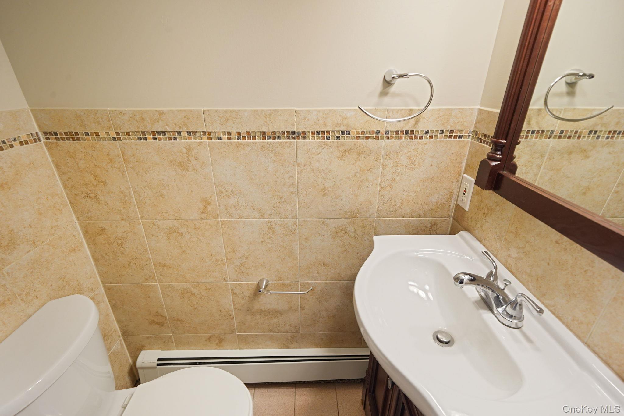 1072 Hicksville Road – For Rent photo 14
