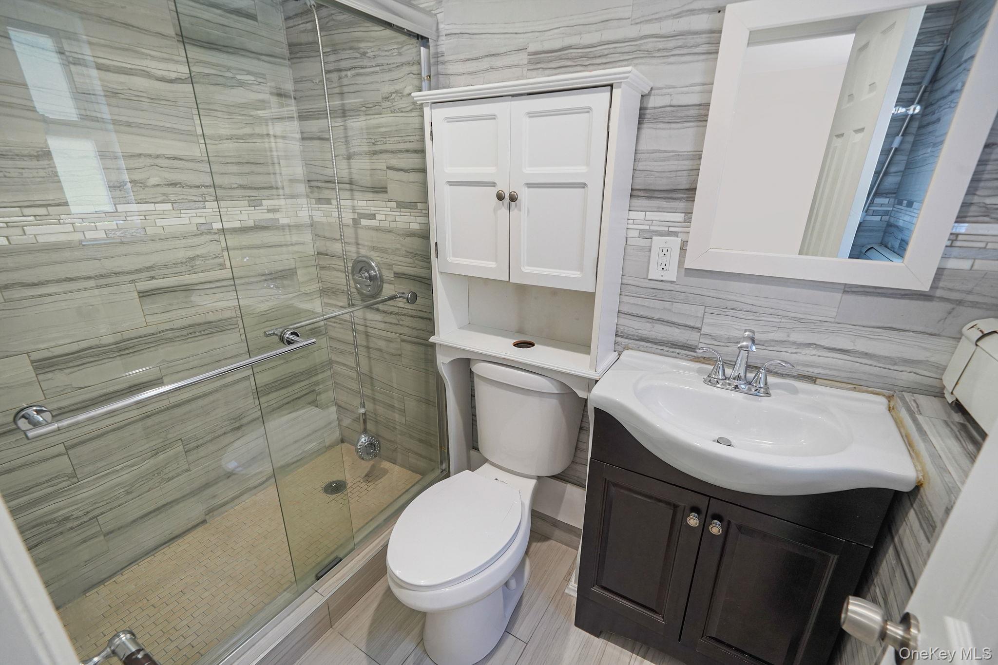 1072 Hicksville Road – For Rent photo 19