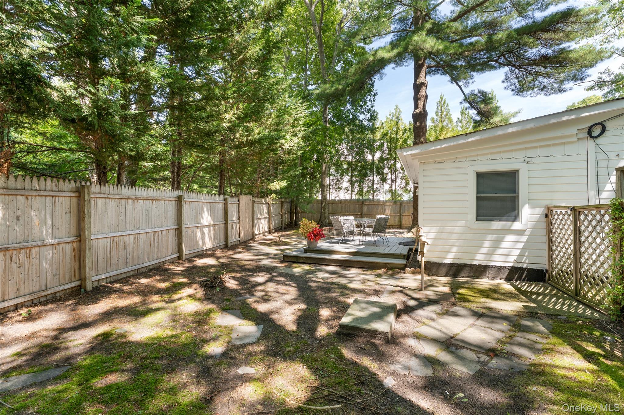 141 W Neck Road – For Sale photo 20