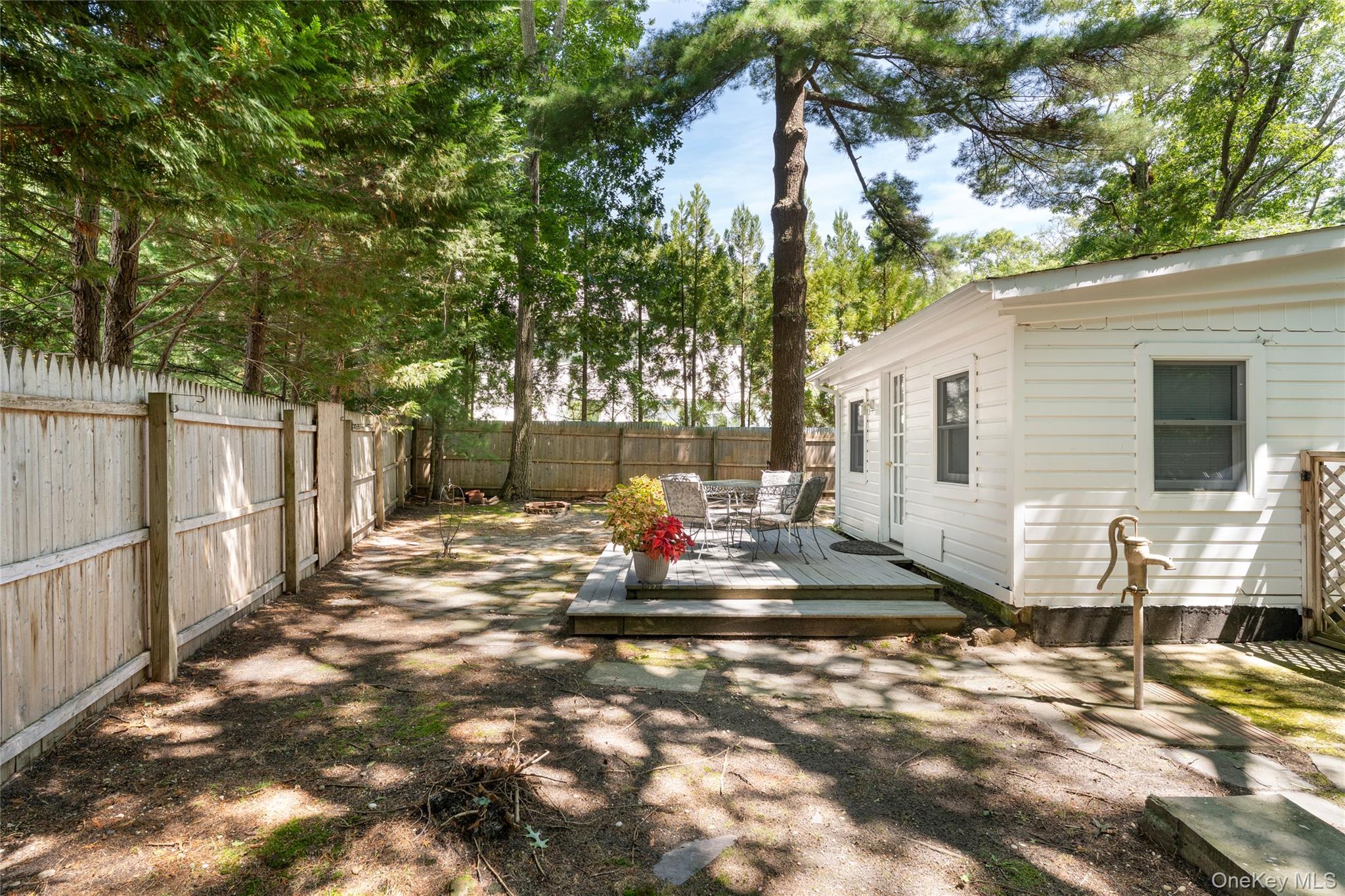 141 W Neck Road – For Sale photo 21