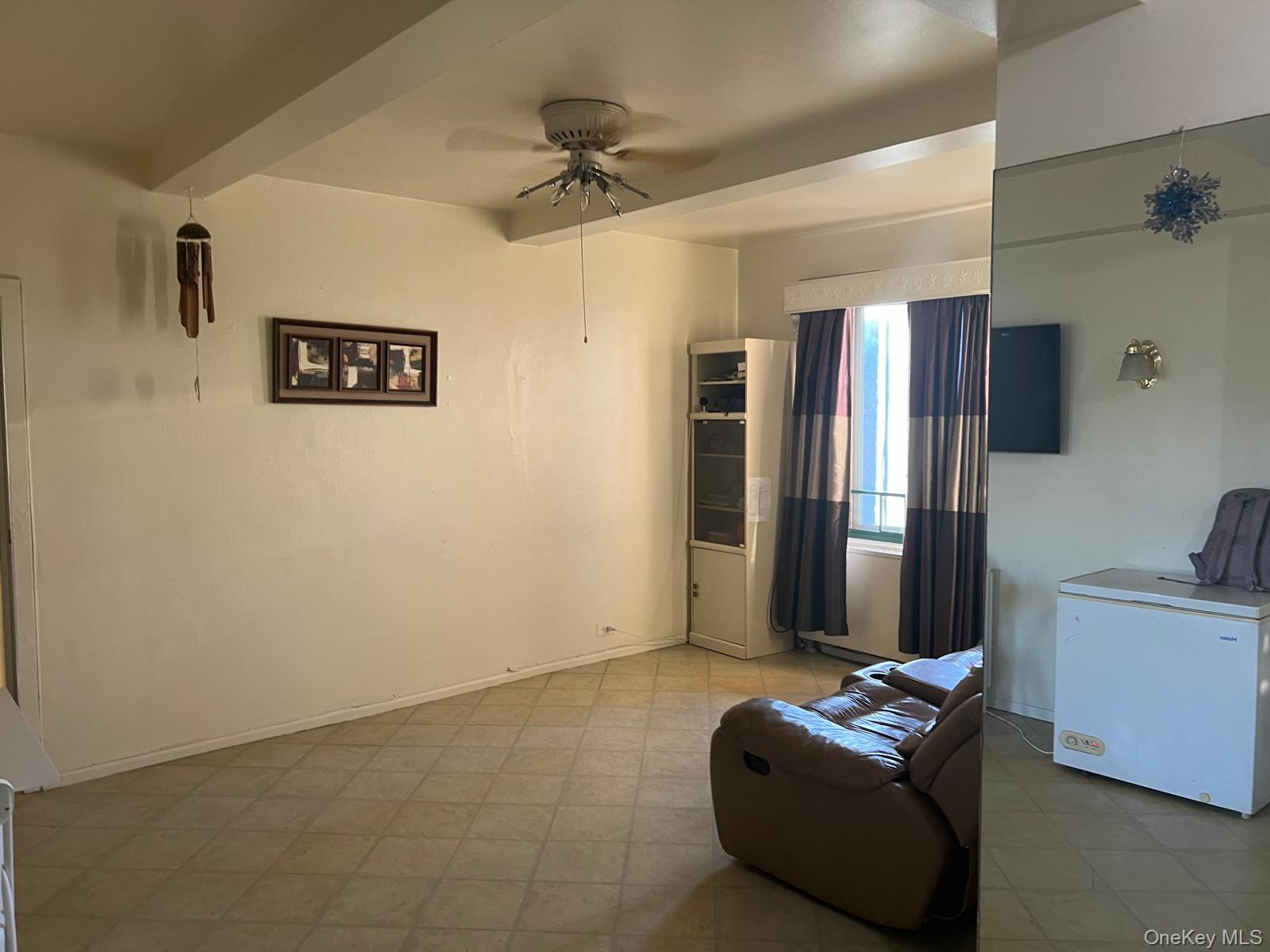 14 Metropolitan Oval, Unit 5G photo 3