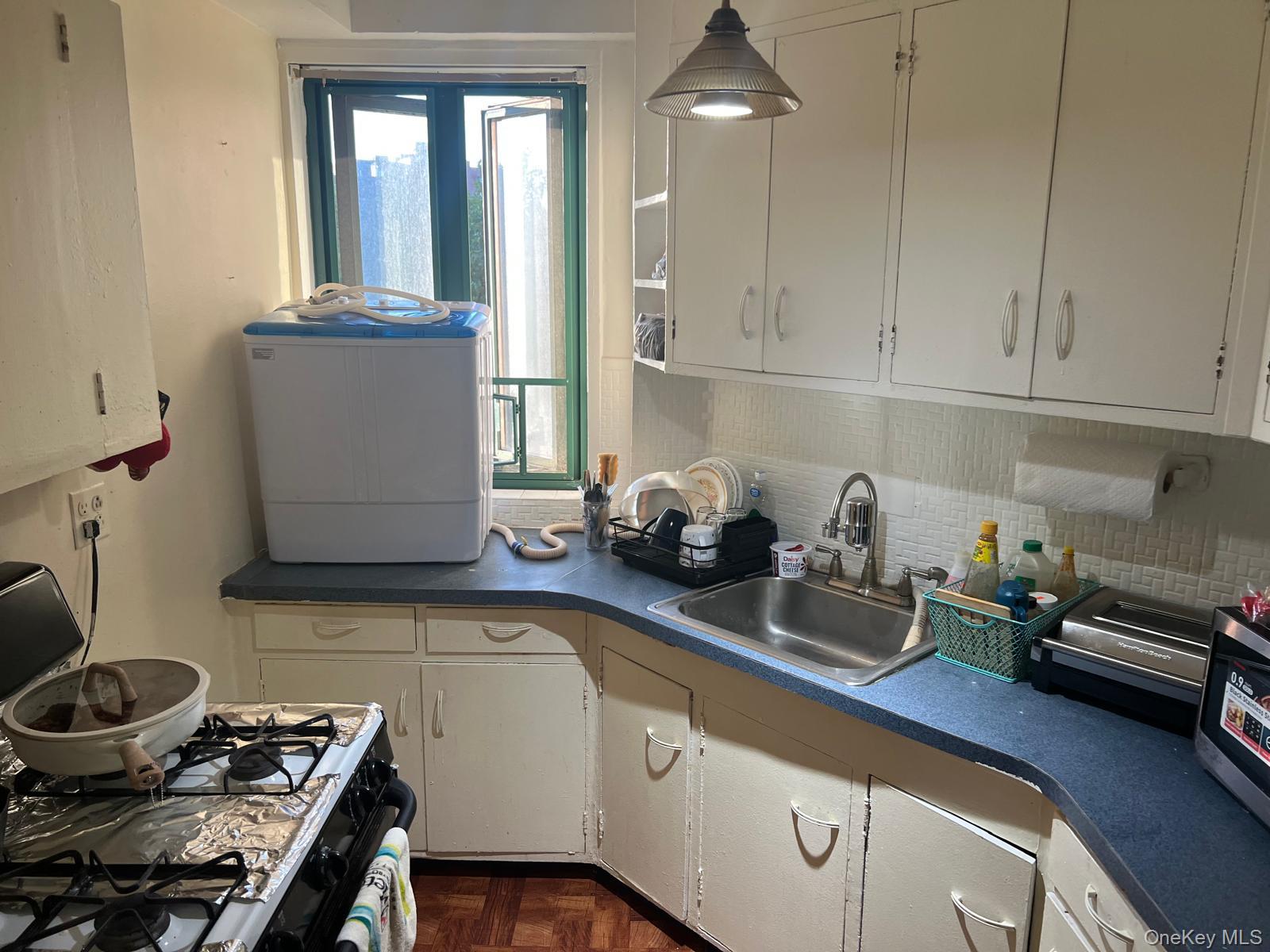 14 Metropolitan Oval, Unit 5G photo 2