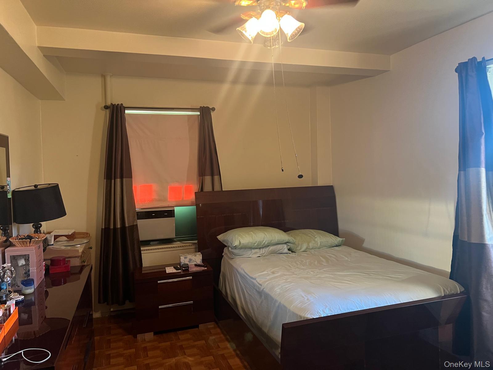 14 Metropolitan Oval, Unit 5G photo 4