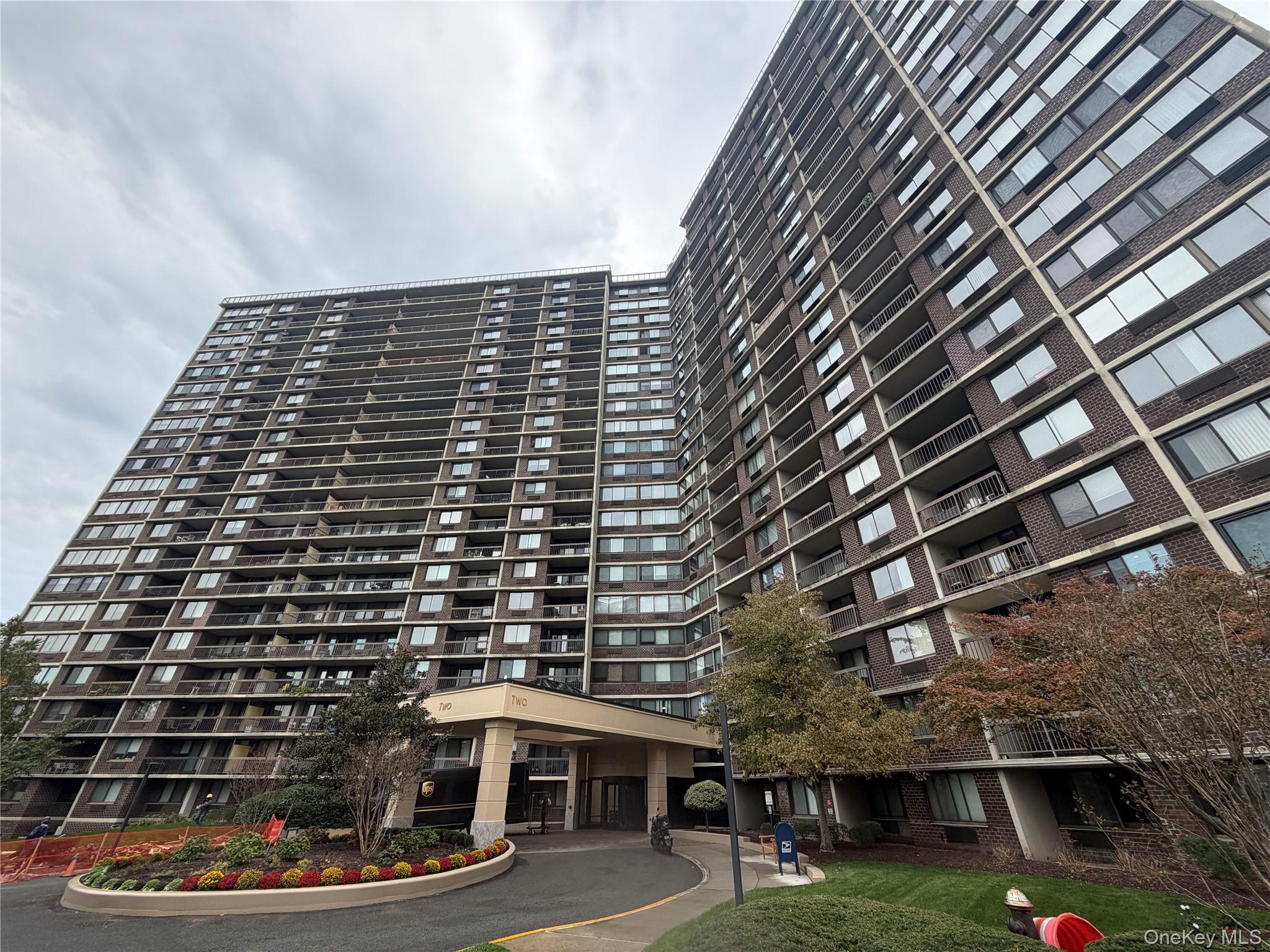 2 Bay Club Drive, Unit 1Z4