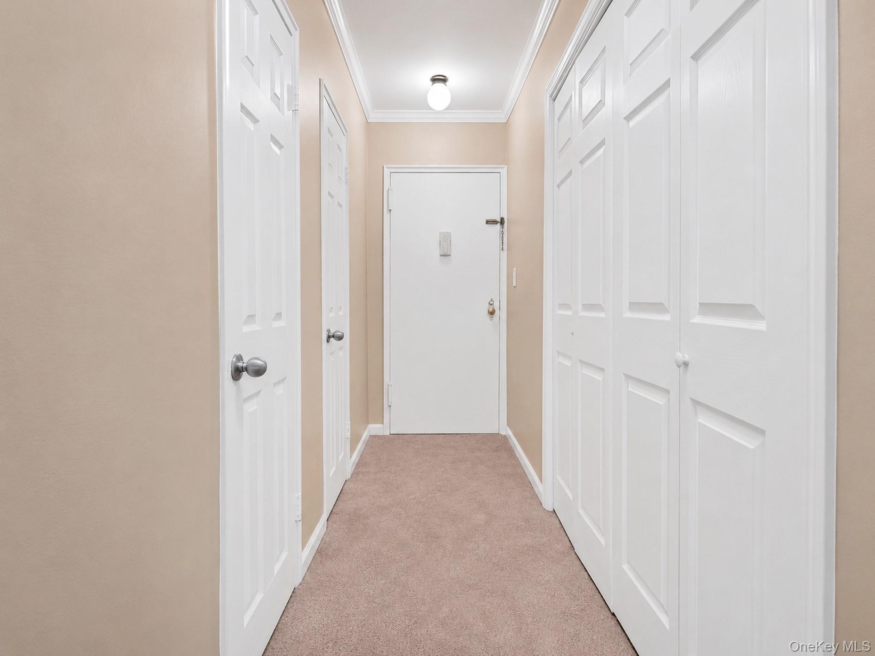 15 Bryant Crescent, Unit 2F photo 5