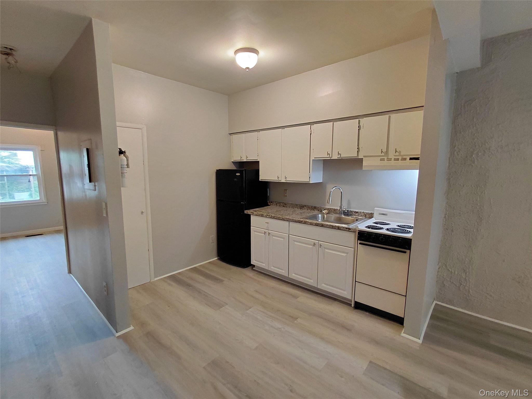 81 Franklin Street, Unit 305 photo 4