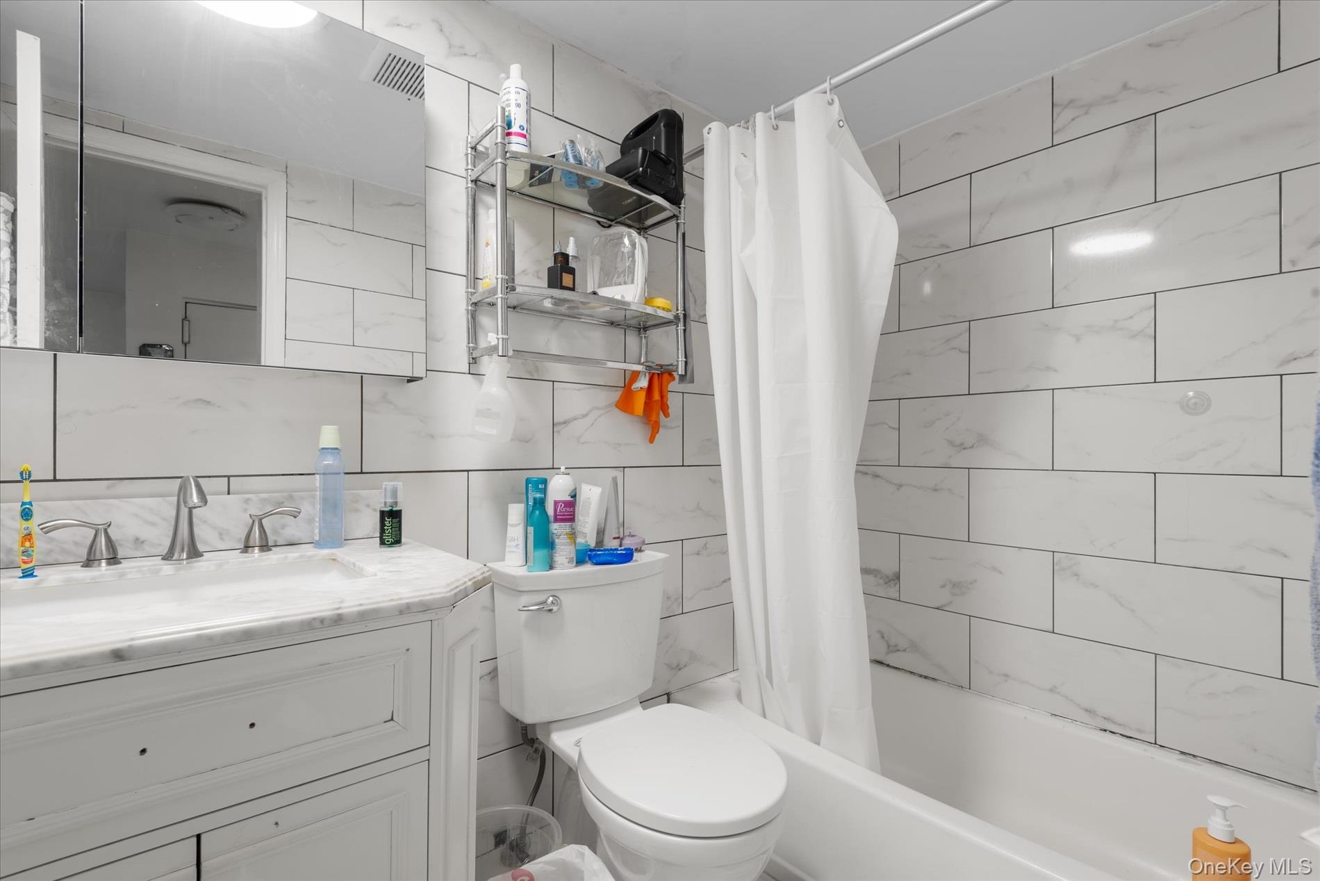 86-18 57th Road – For Sale photo 6