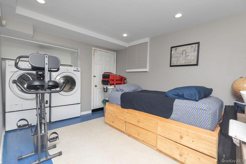 1915 Fowler Avenue – For Sale photo 36