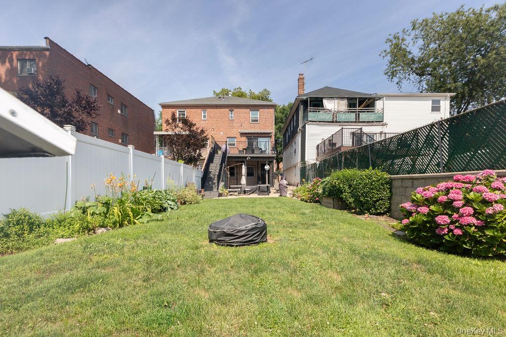 1915 Fowler Avenue – For Sale photo 33