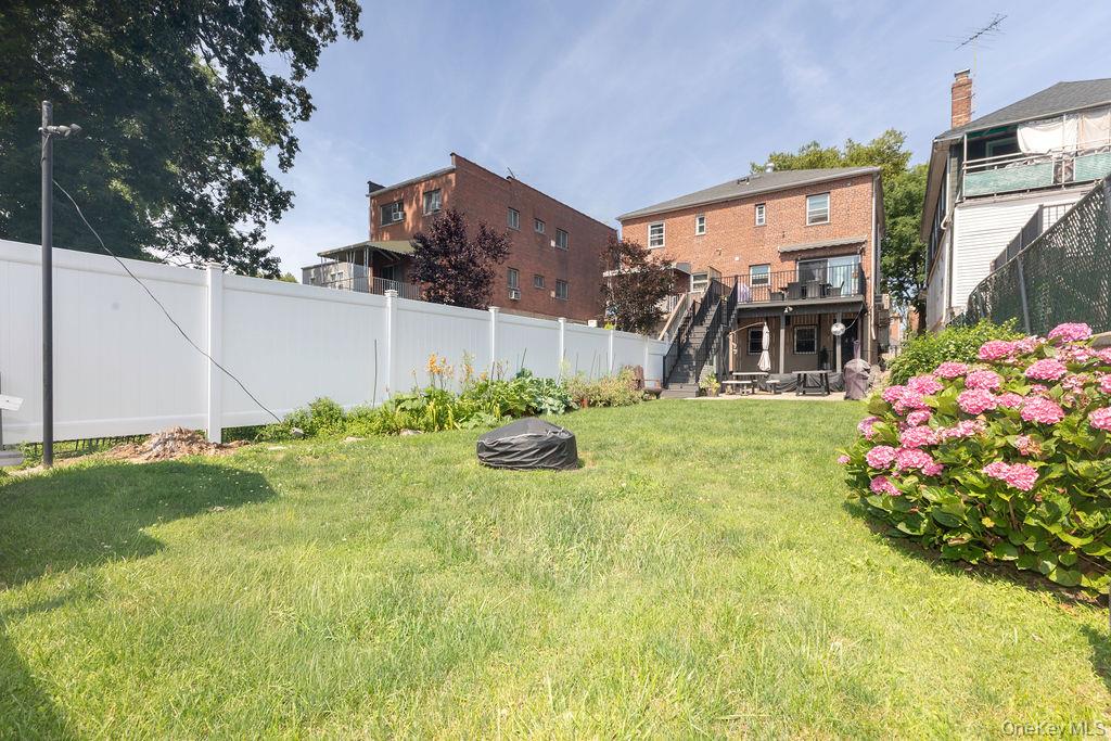 1915 Fowler Avenue – For Sale photo 32