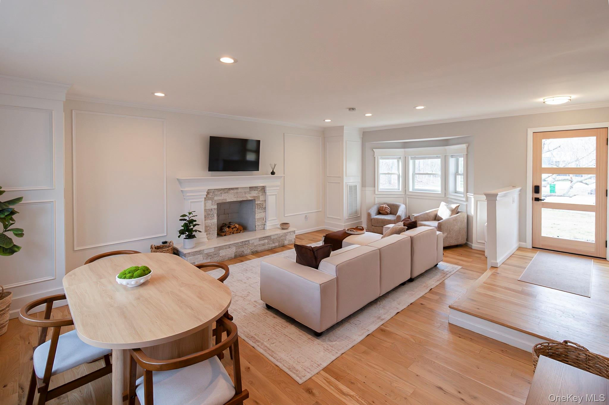 57 Hampton Court – For Sale photo 6