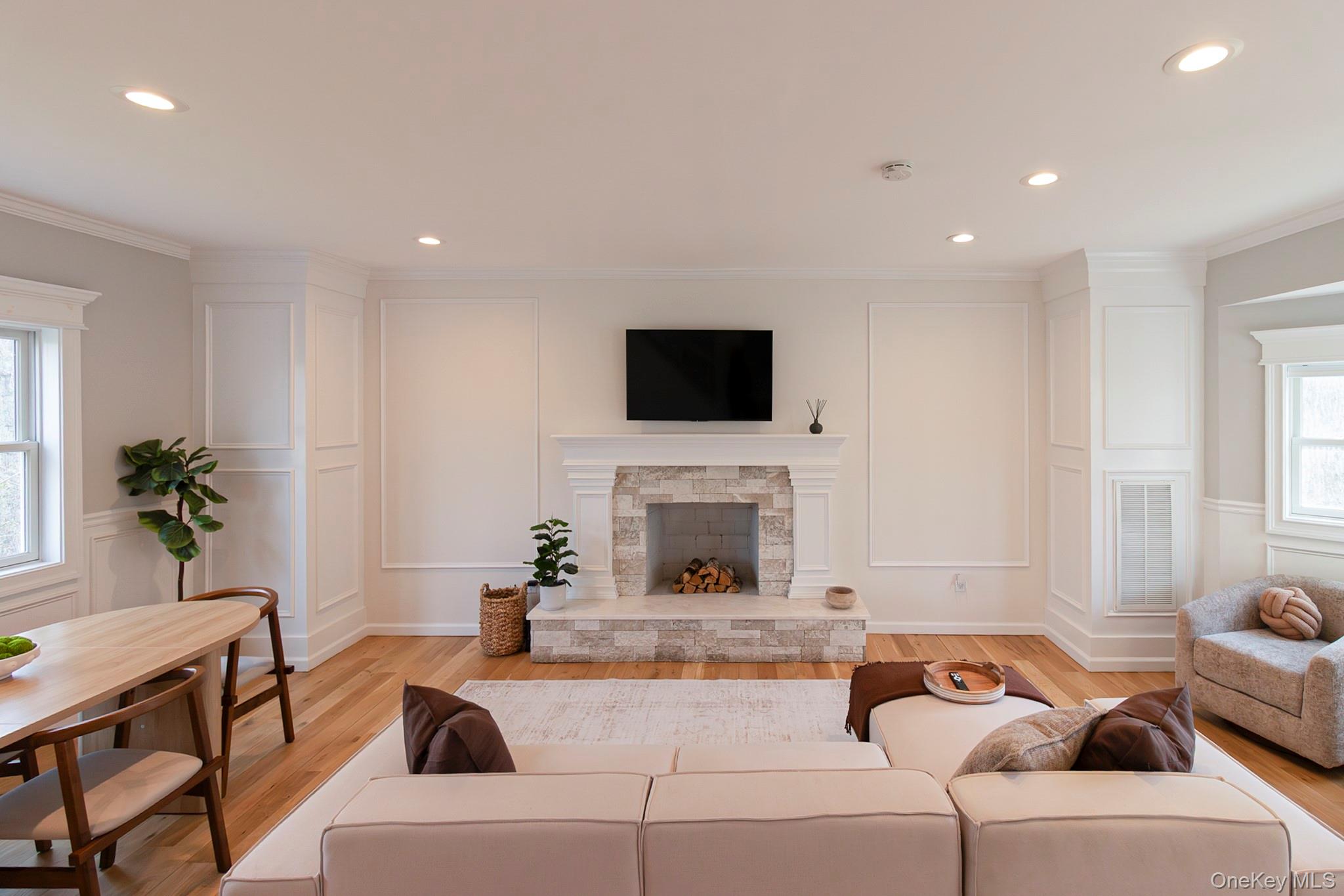 57 Hampton Court – For Sale photo 5