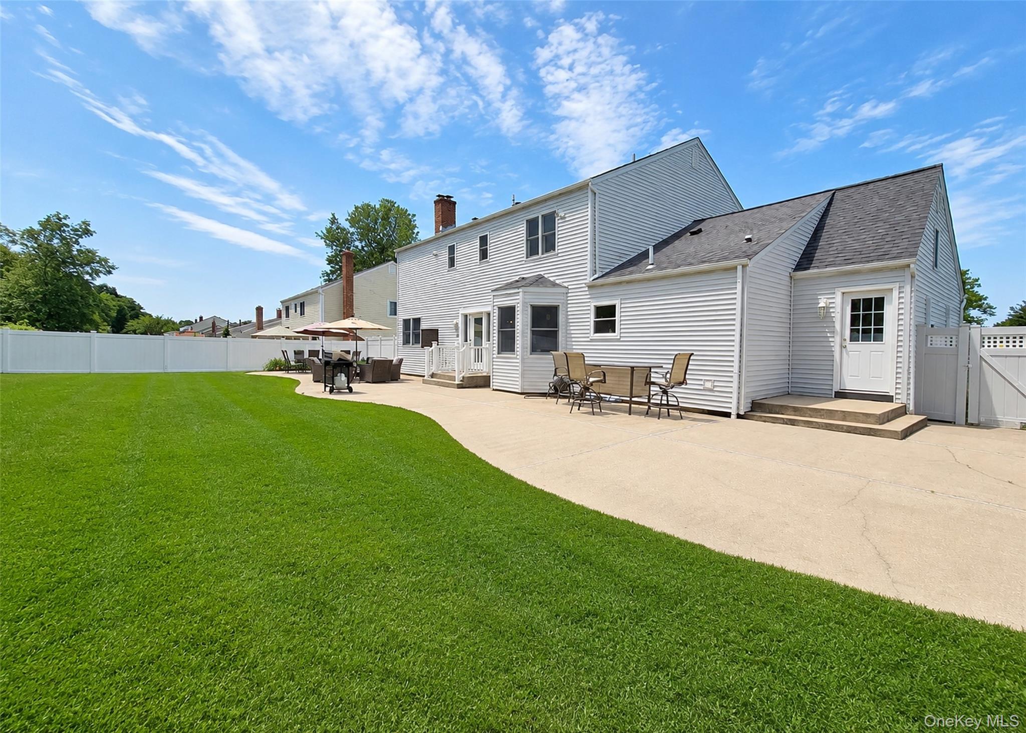73 Springmeadow Drive – For Sale photo 2