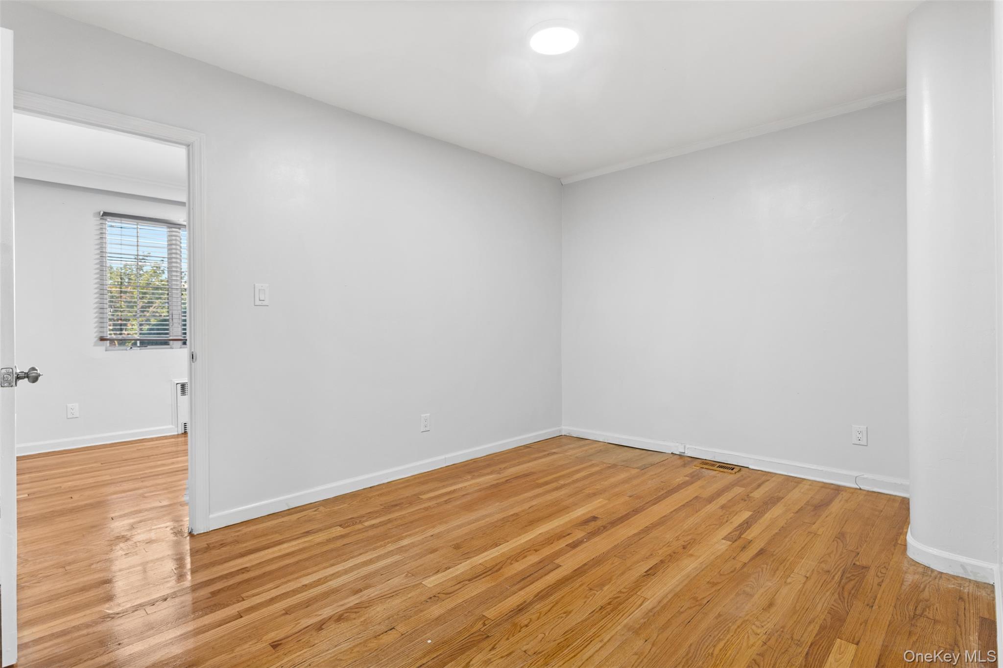 336 Scranton Avenue – For Sale photo 20
