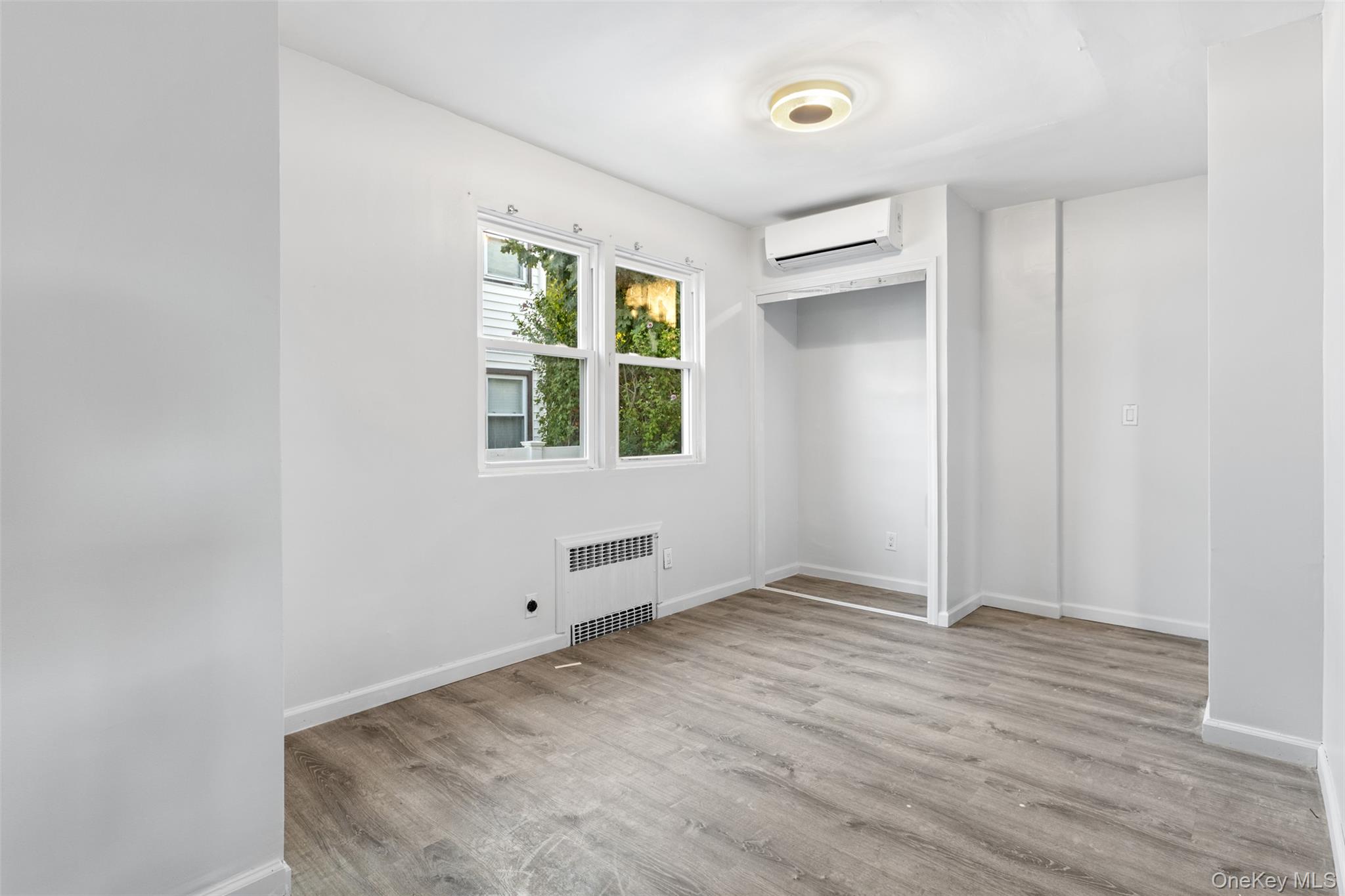 336 Scranton Avenue – For Sale photo 19
