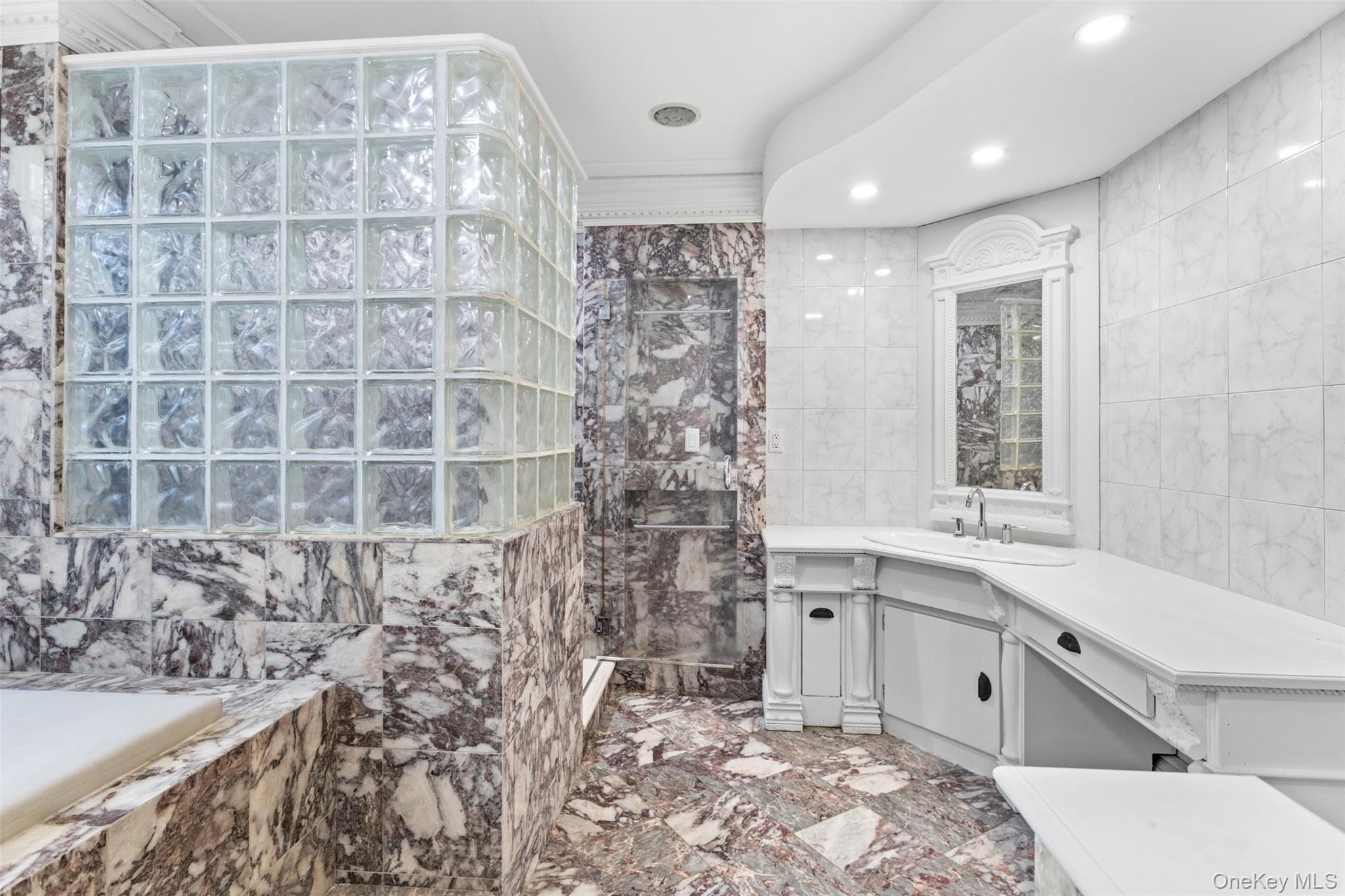 336 Scranton Avenue – For Sale photo 6