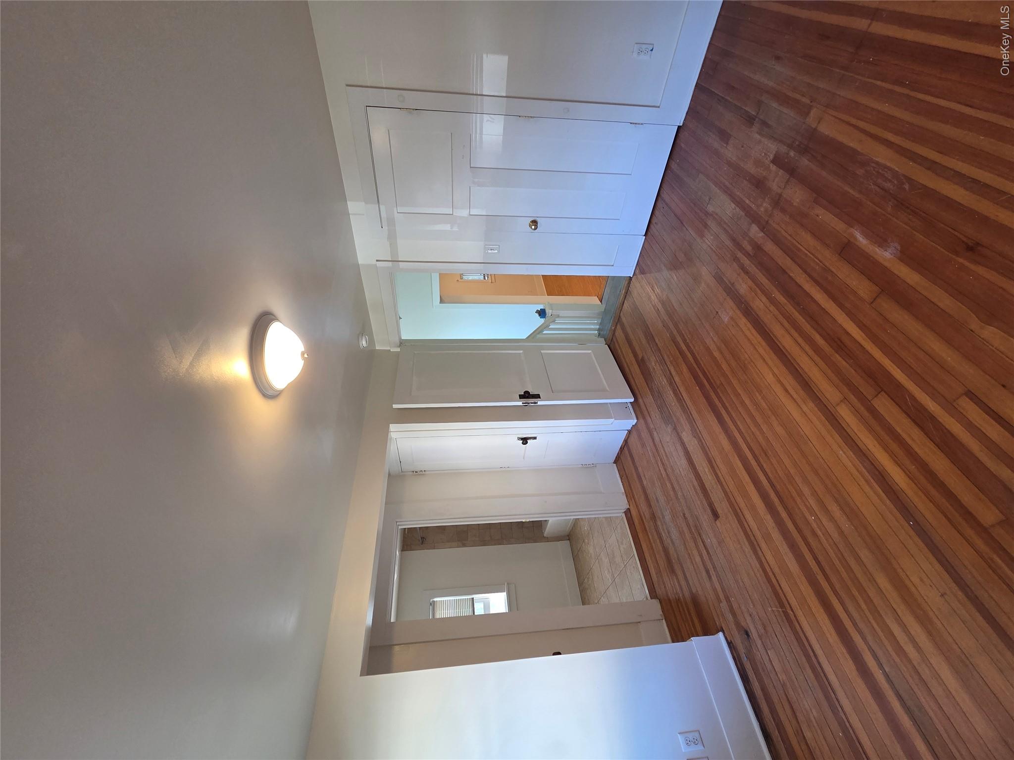 65 S Clinton Street, Unit B photo 5