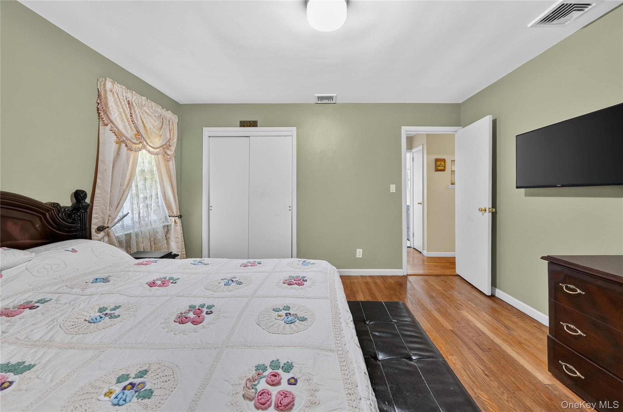 108 Marcus Avenue – For Sale photo 15