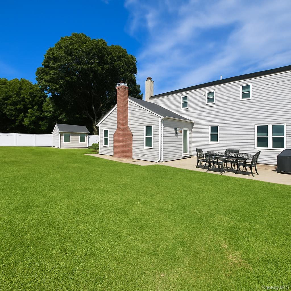 7 Carston Street W – For Sale photo 23
