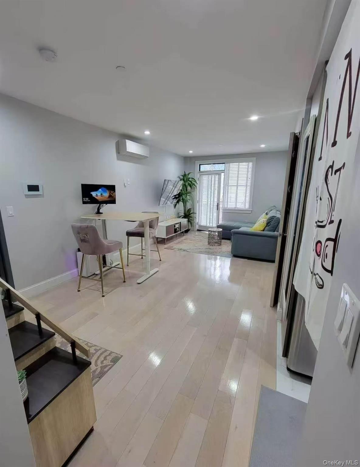 31-12 38th Avenue, Unit UNIT 3B photo 3