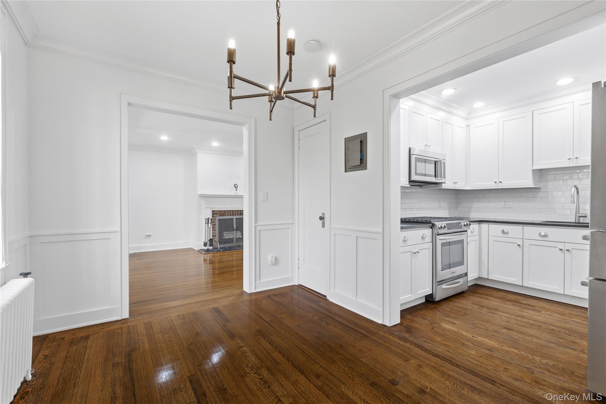 20 N Broadway, Unit B-305 photo 14